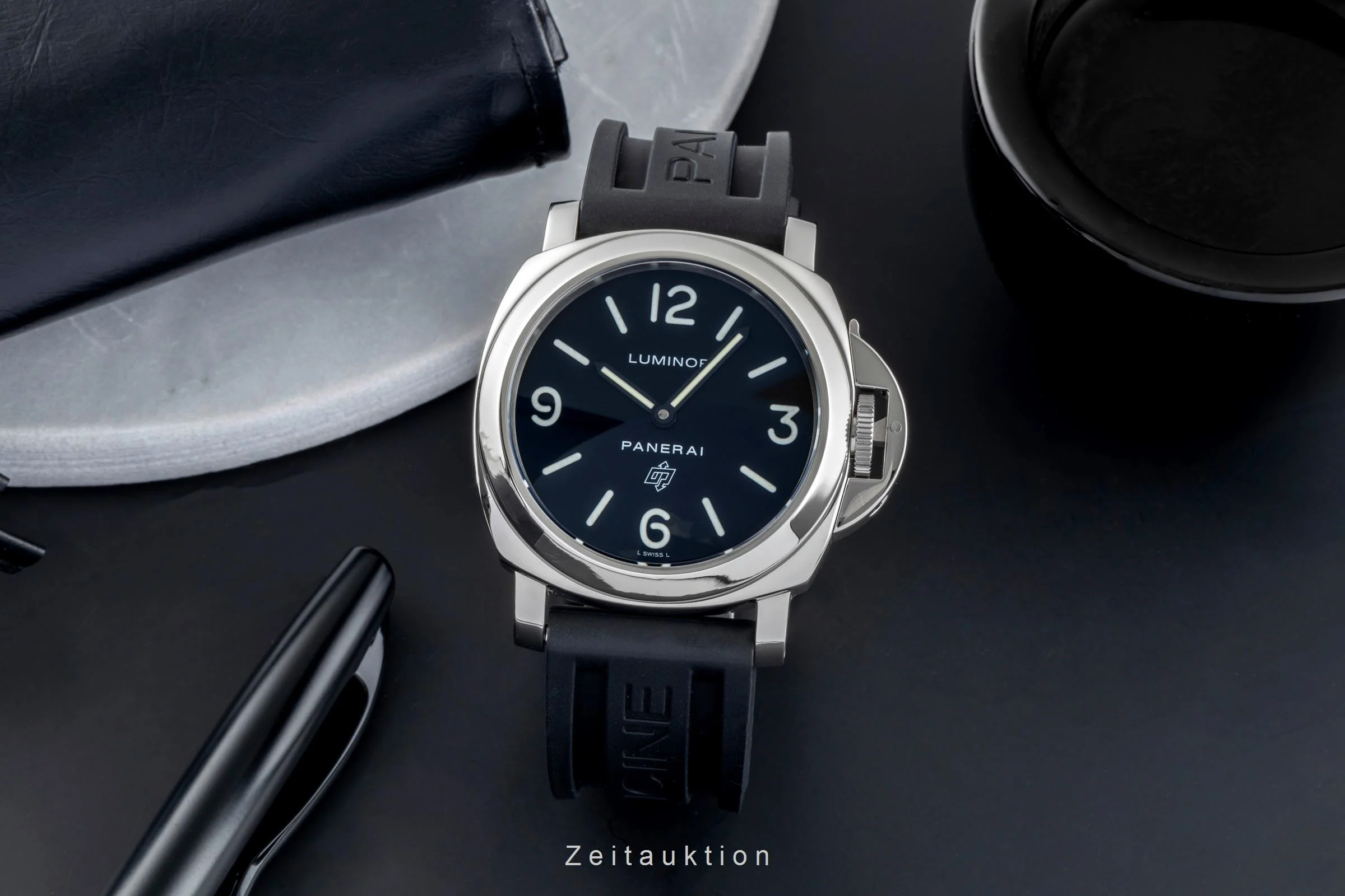 Panerai Luminor  steel manual winding men's watch PAM00000  [2505770] - Image 4