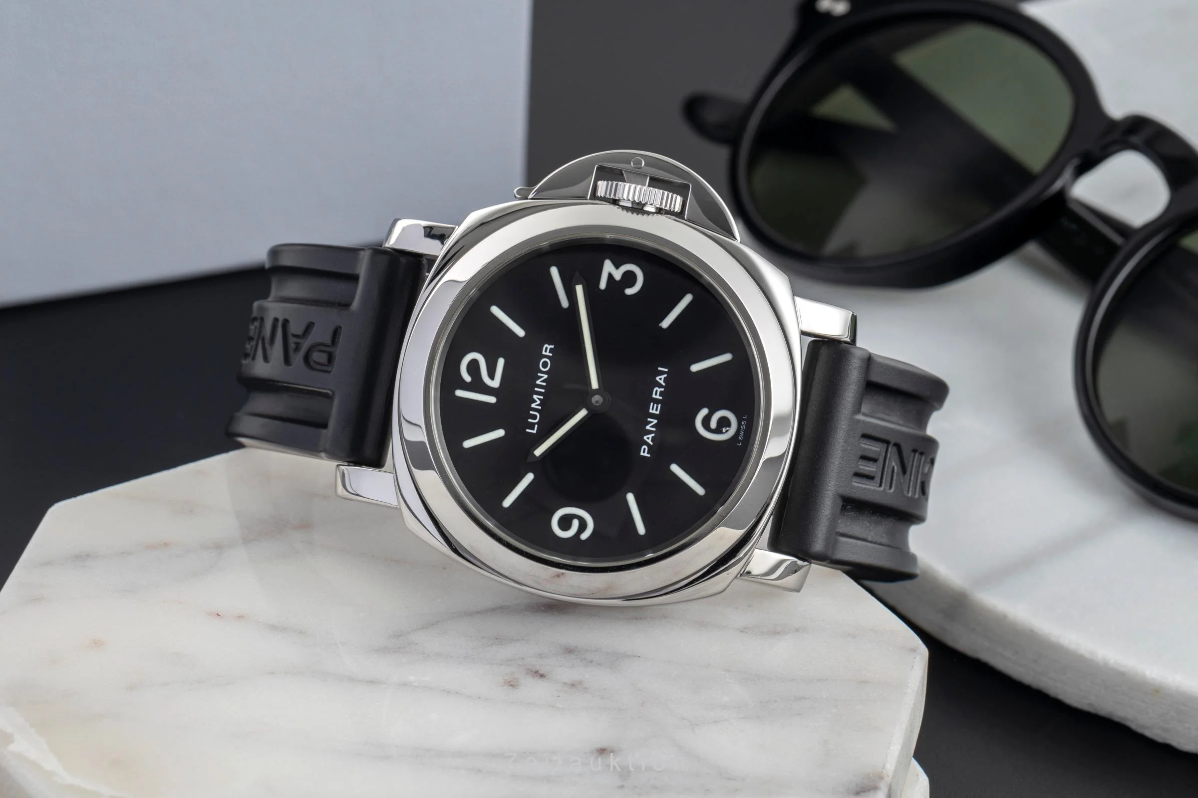 Panerai Luminor  steel manual winding men's watch PAM00112 LP: 5700EUR  [2503375] - Image 3
