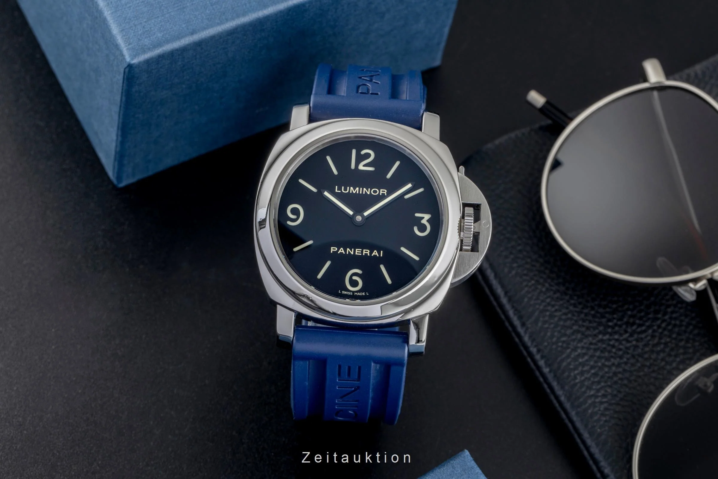 Panerai Luminor  steel manual winding men's watch PAM00112 LP: 5700EUR  [2504620] - Image 4