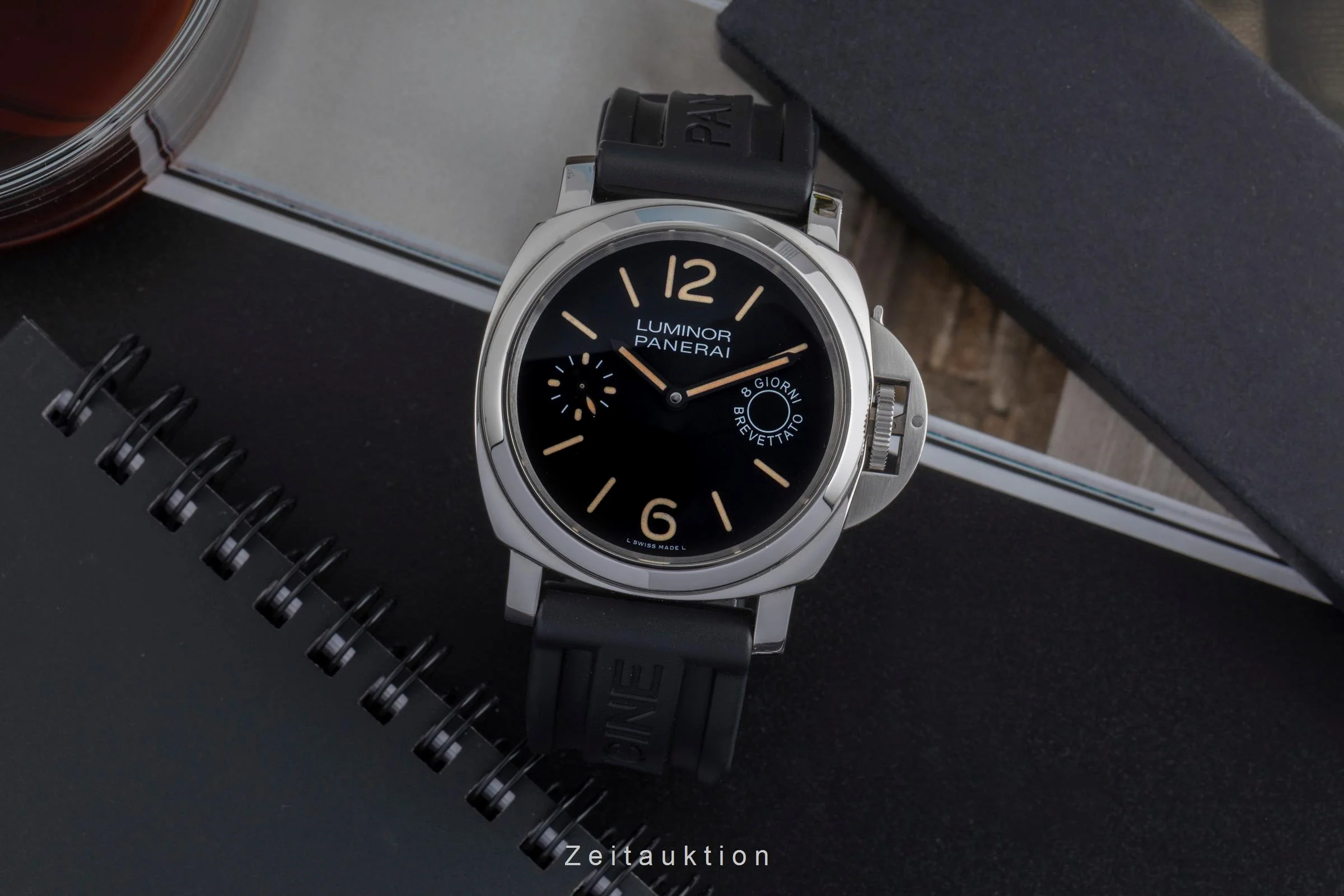 Panerai Luminor  steel manual winding men's watch PAM00590  [2502287] - Image 4