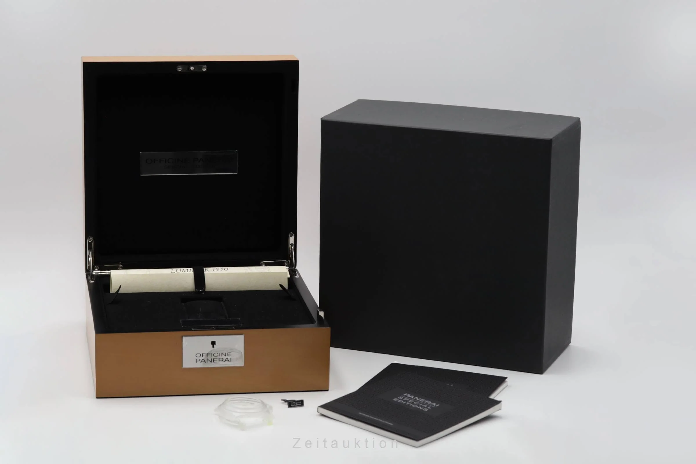 Panerai Luminor  steel manual winding men's watch PAM00663 LP: 10400EUR  [2501676] - Image 9