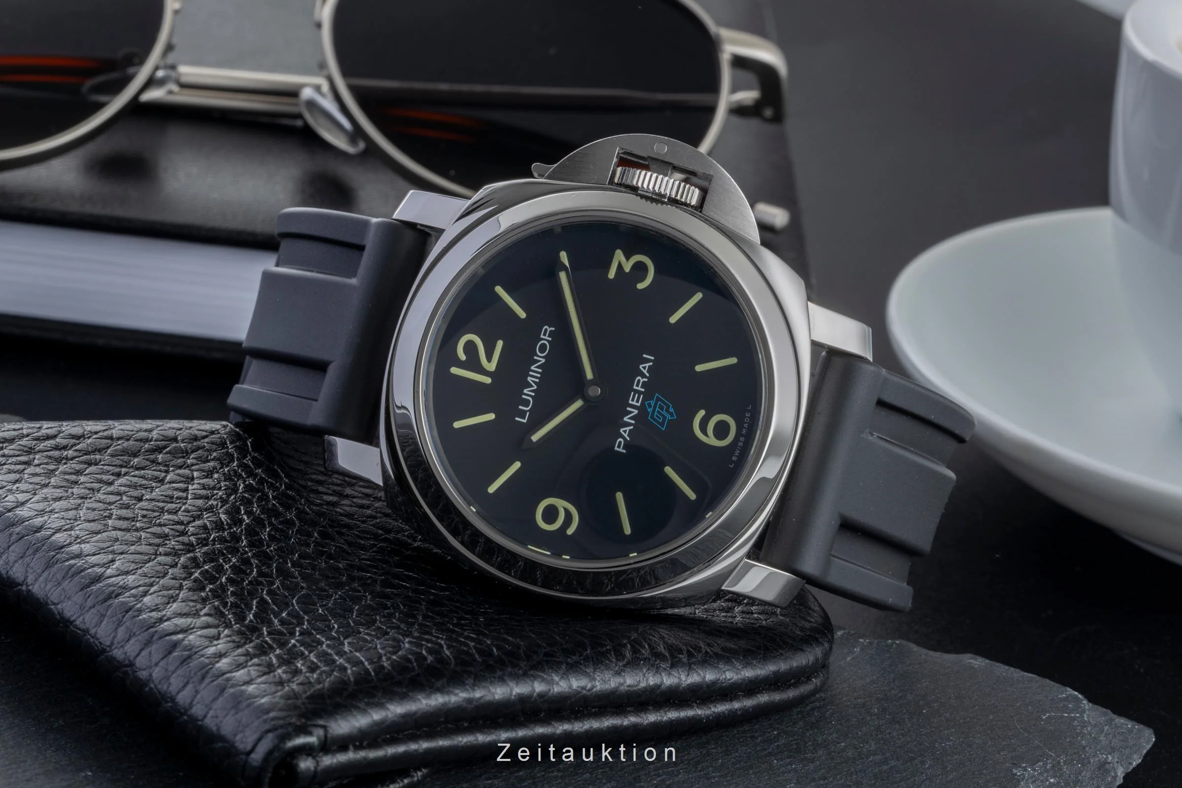 Panerai Luminor  steel manual winding men's watch PAM00774  [2600161] - Image 3
