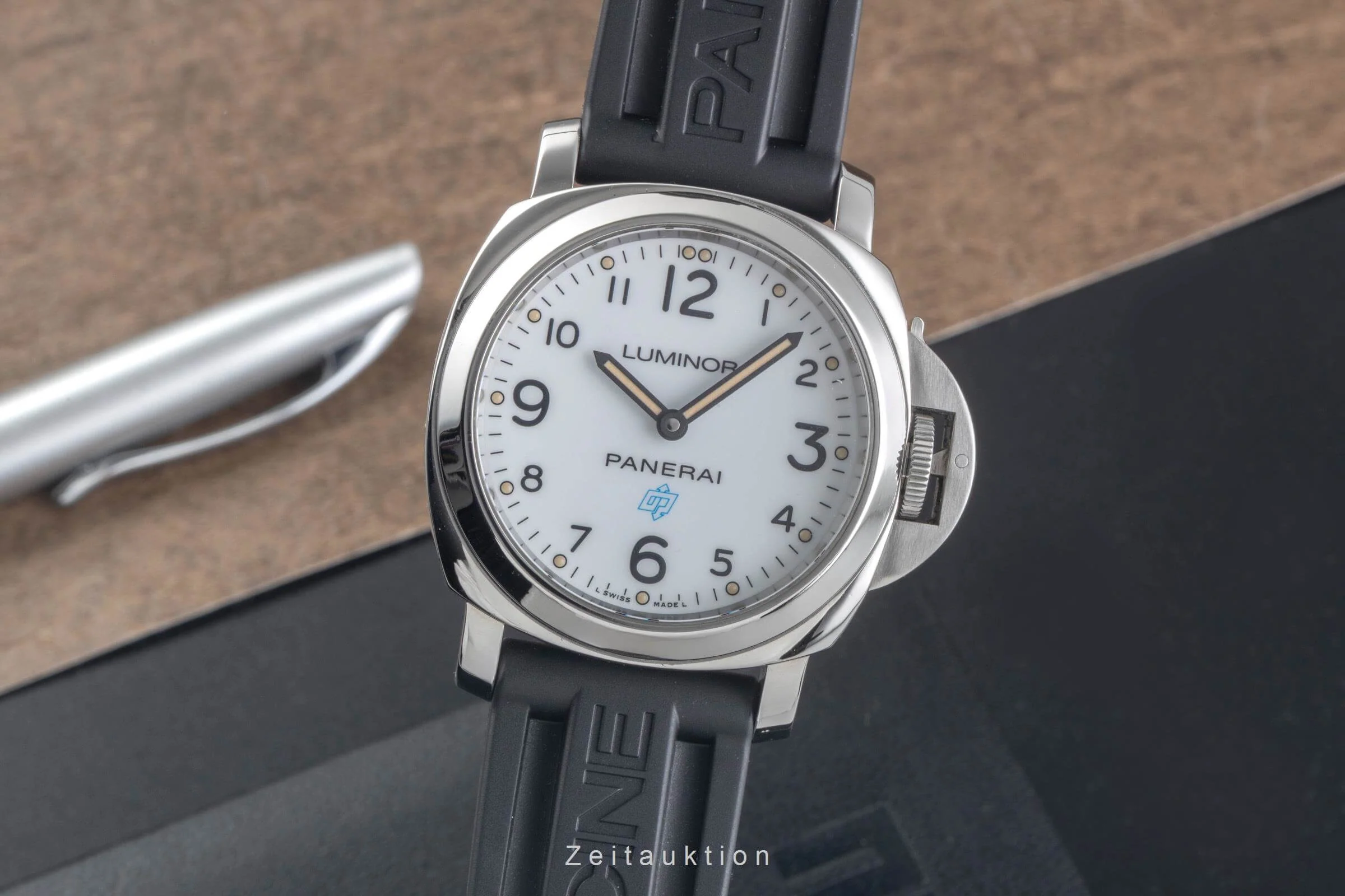 Panerai Luminor  steel manual winding men's watch PAM00775 LP: 5700EUR  [2500994] - Image 2