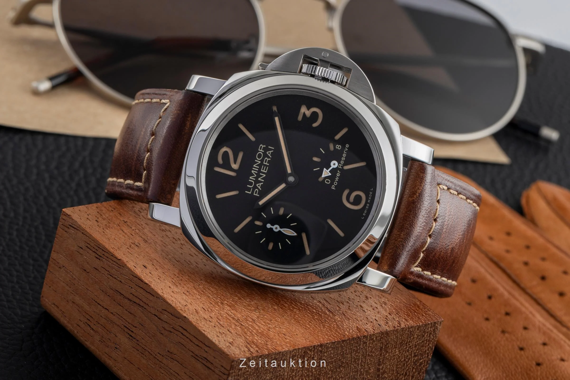 Panerai Luminor  steel manual winding men's watch PAM00795  [2503752] - Image 3