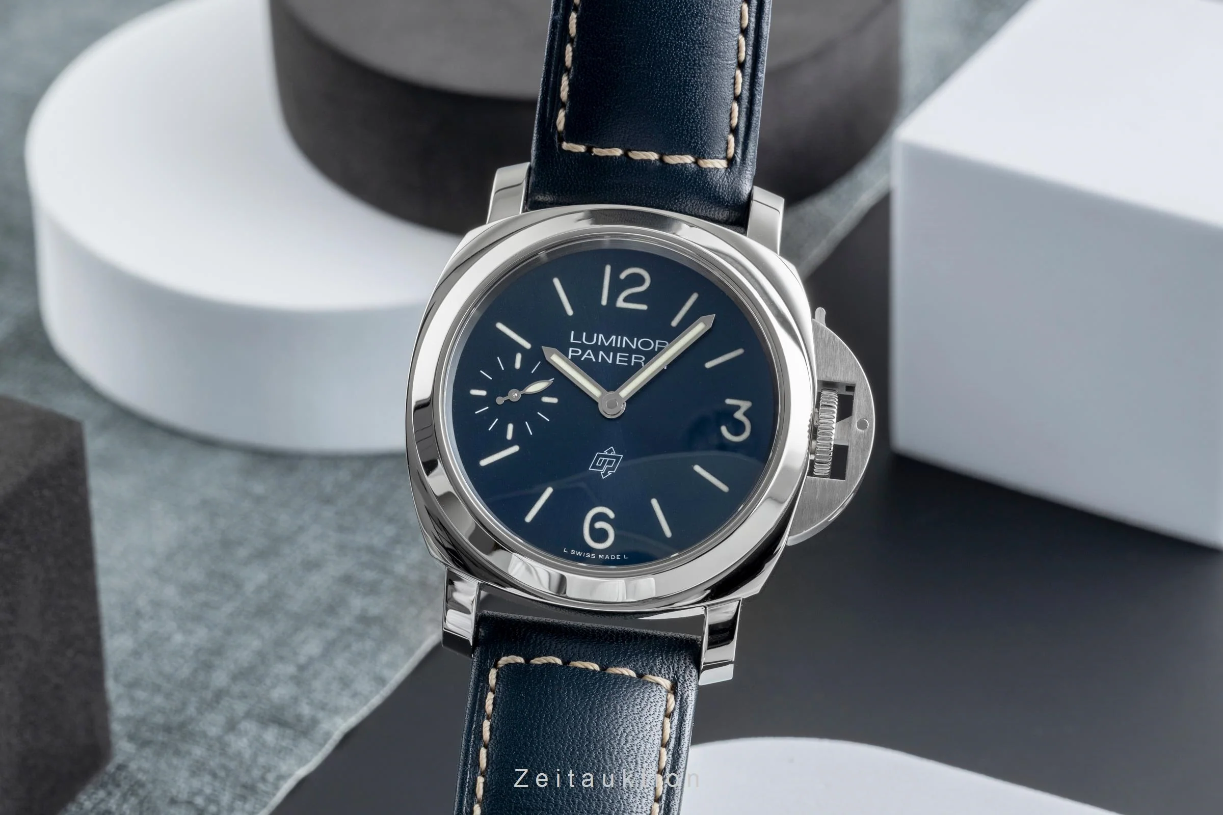 Panerai Luminor  steel manual winding men's watch PAM01085 LP: 6200EUR  [2504631] - Image 2