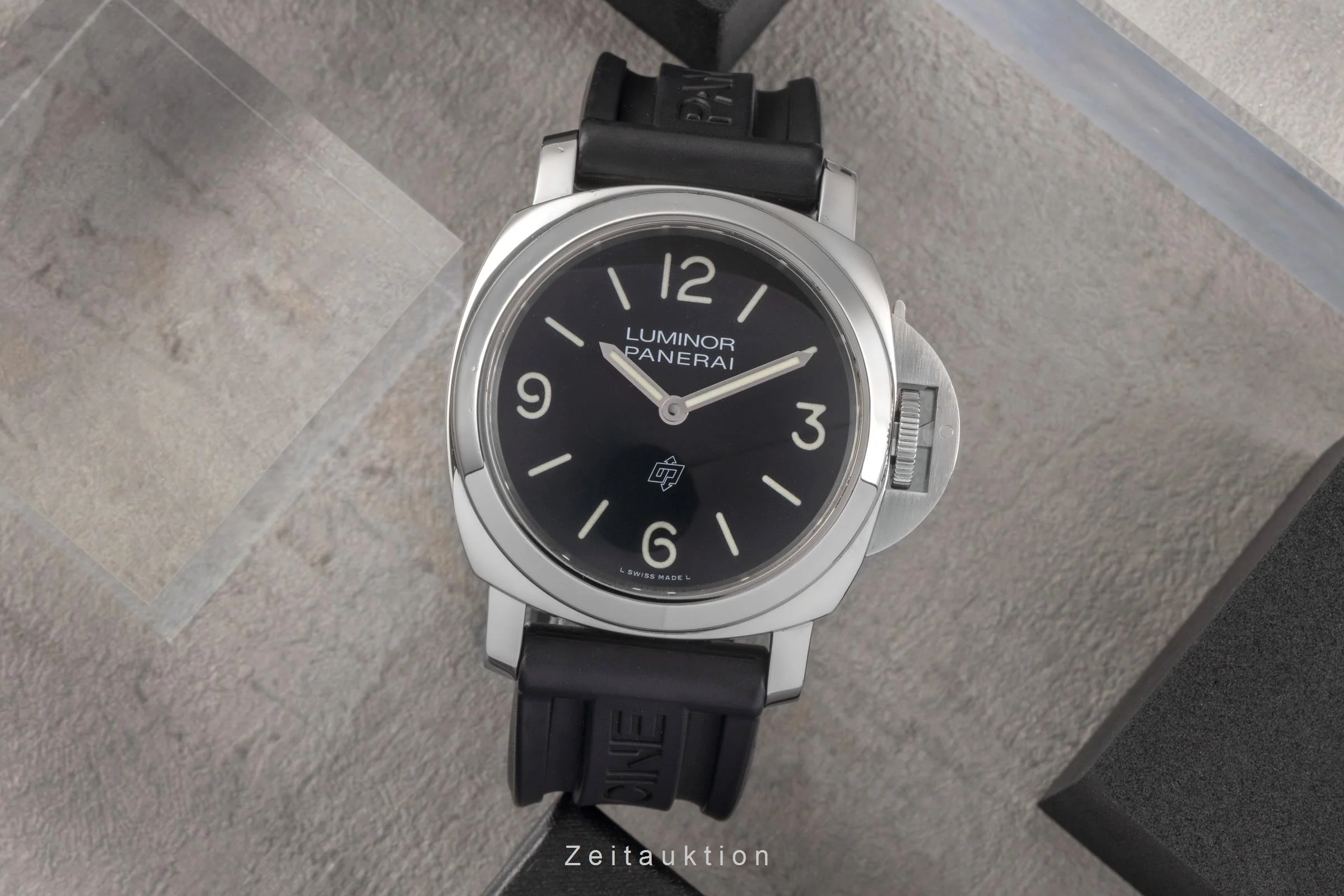 Panerai Luminor  steel manual winding men's watch PAM01086 LP: 5700EUR  [2504555] - Image 4