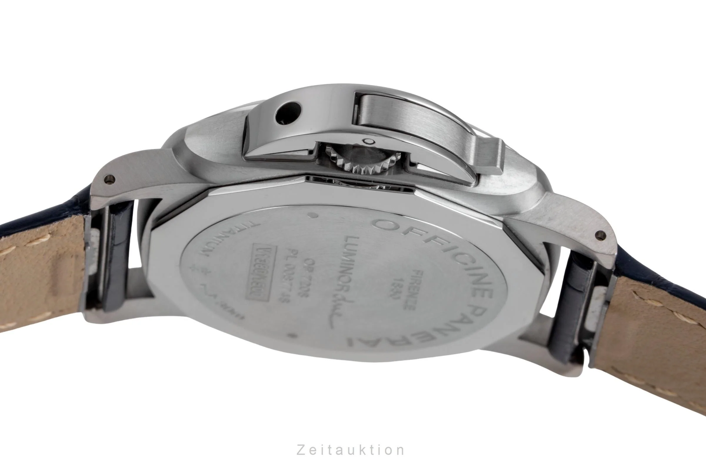 Panerai Luminor  titanium automatic men's watch PAM00926  [2507381] - Image 12