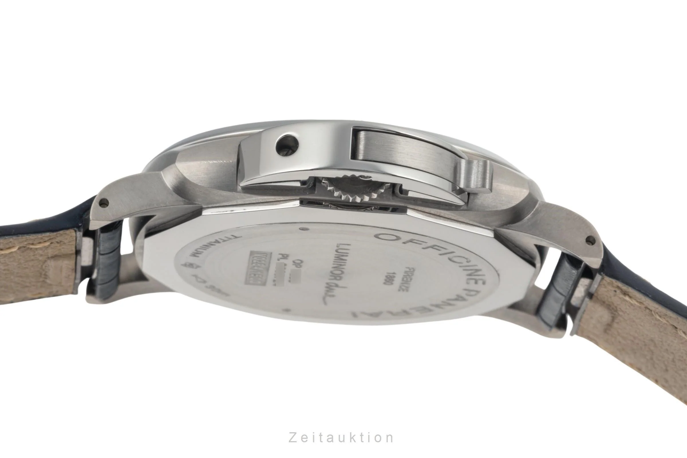 Panerai Luminor  titanium automatic men's watch PAM00927 LP: 7400EUR  [2401641] - Image 10