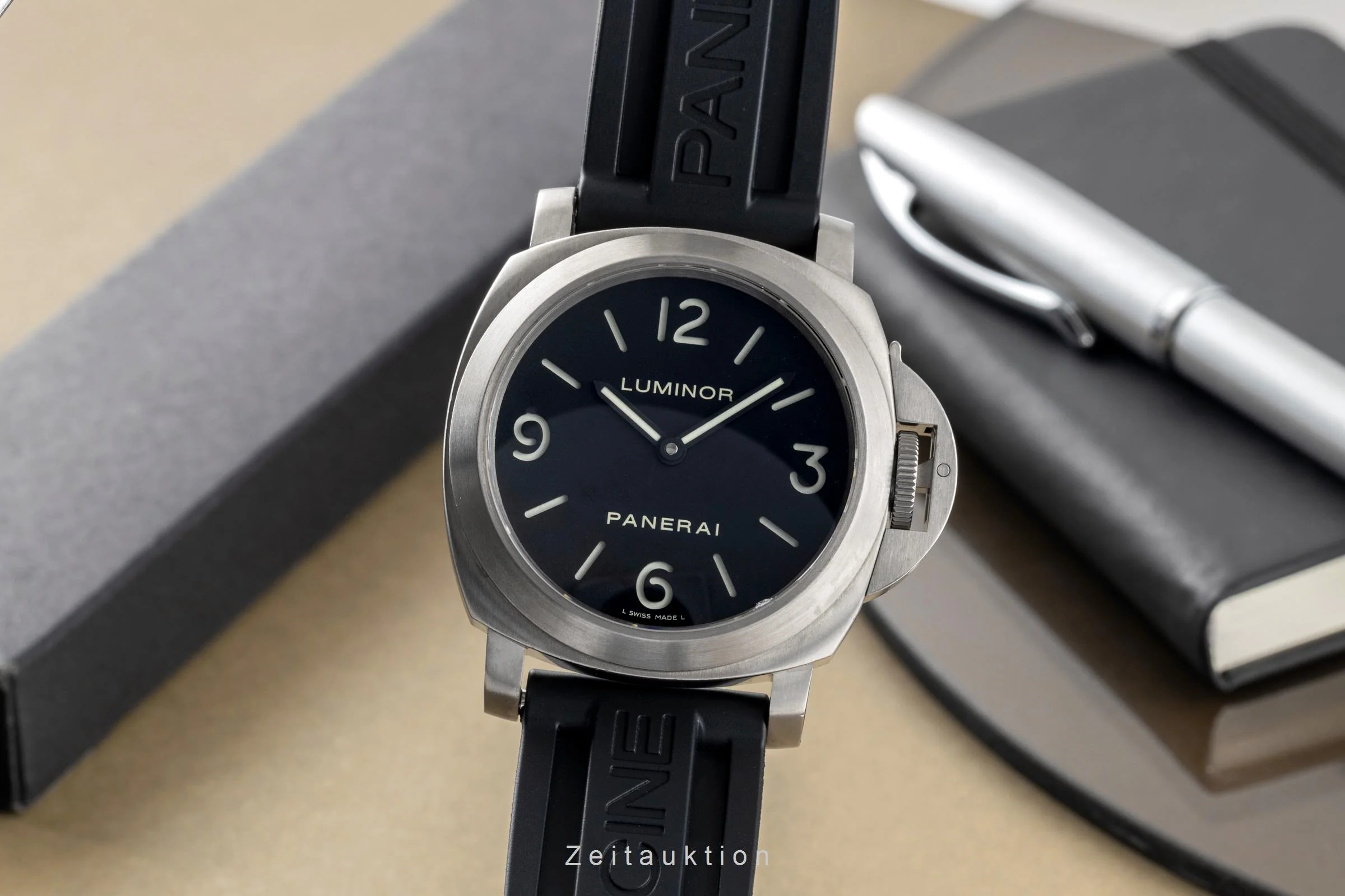 Panerai Luminor  titanium manual winding men's watch PAM00176  [2502322] - Image 2