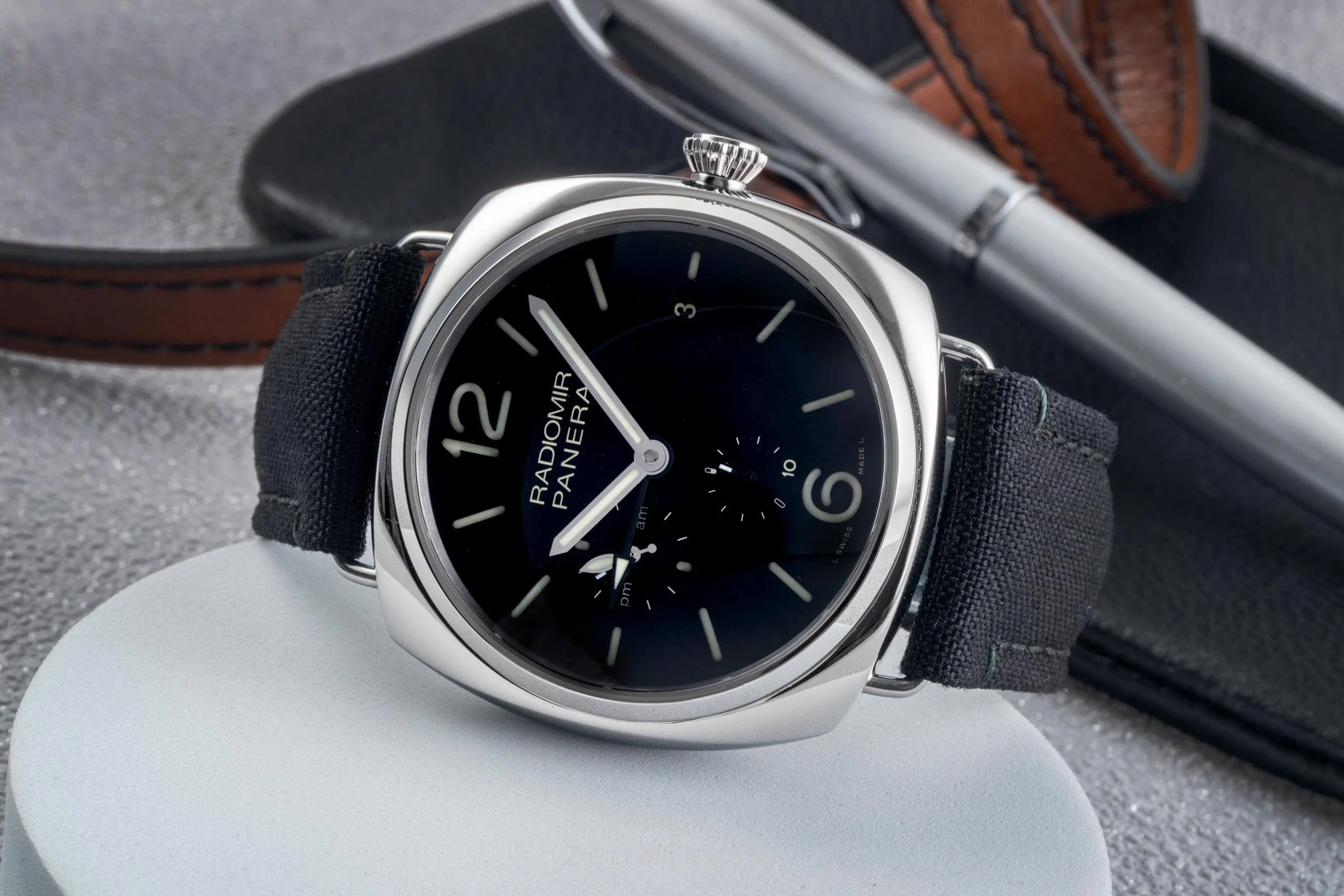Panerai Radiomir steel automatic men's watch PAM00323  [2501063] - Image 3