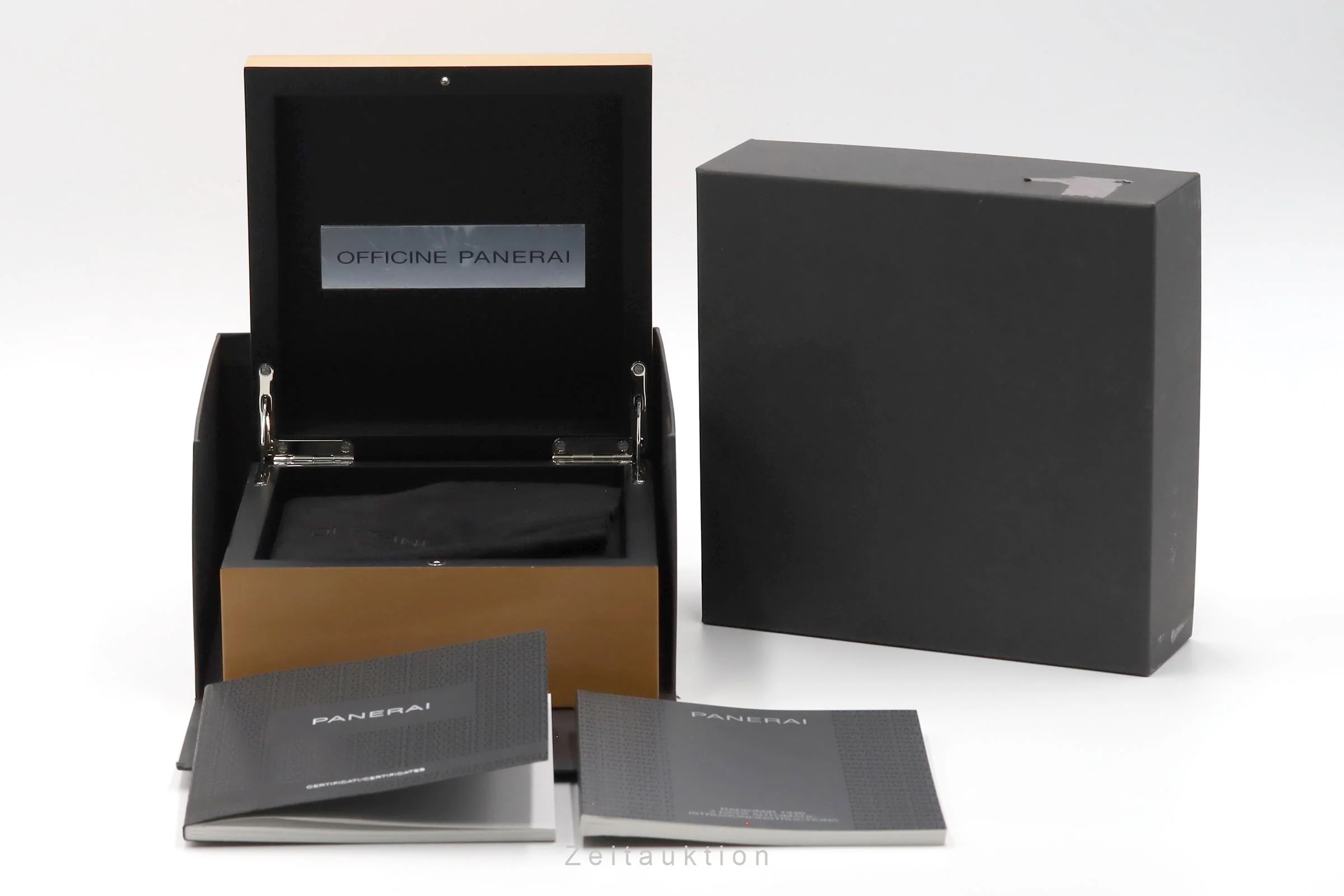 Panerai Radiomir steel automatic men's watch PAM00655  [2601151] - Image 9