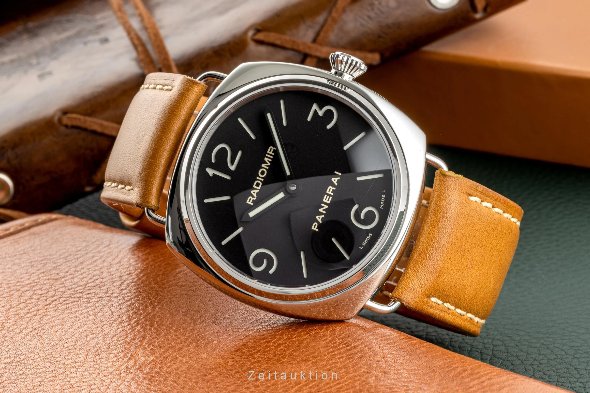Panerai Radiomir steel manual winding men's watch PAM00210 LP: 0EUR  [2301815] - Image 2