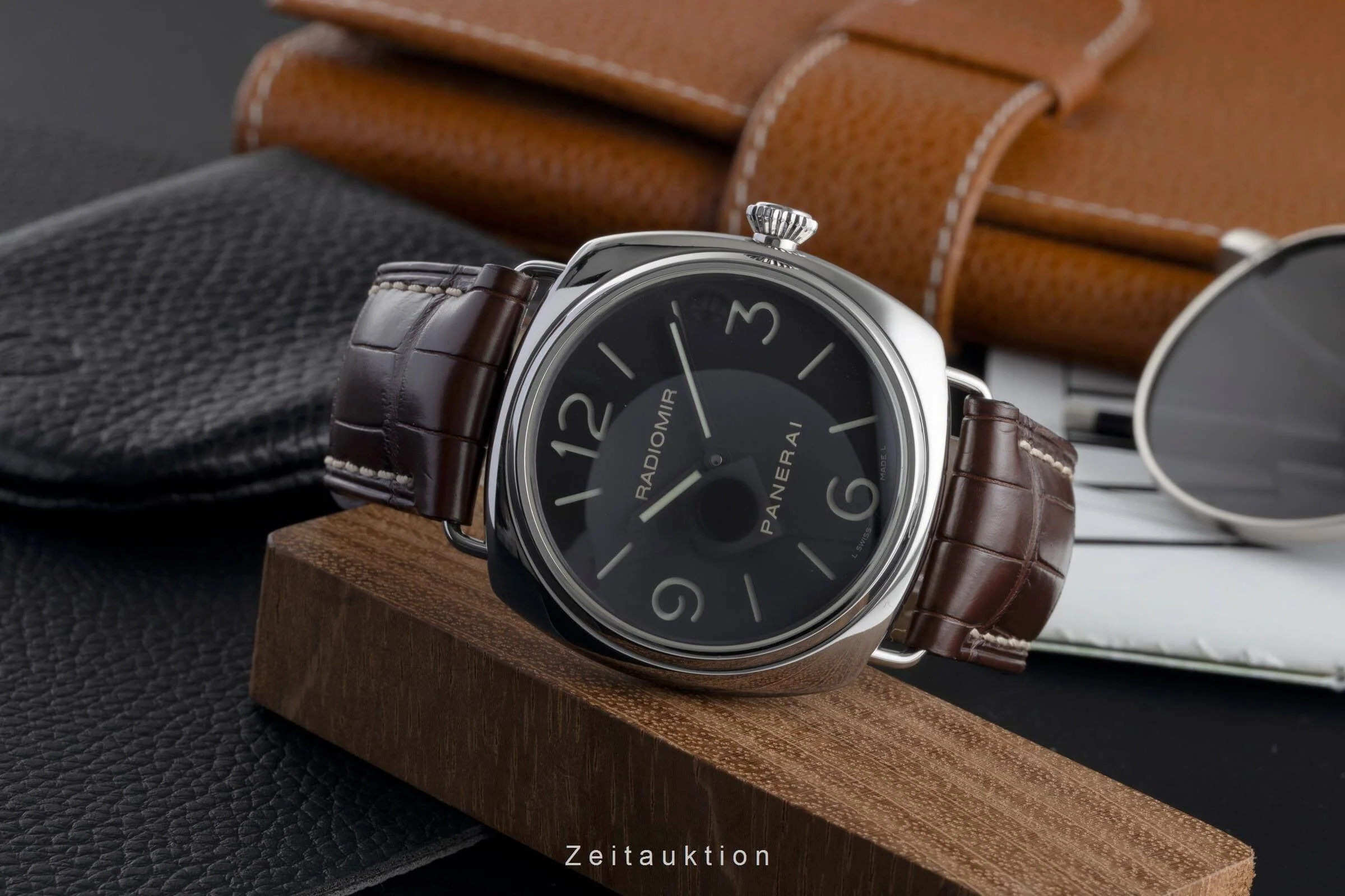 Panerai Radiomir steel manual winding men's watch PAM00210	  [2502407] - Image 3