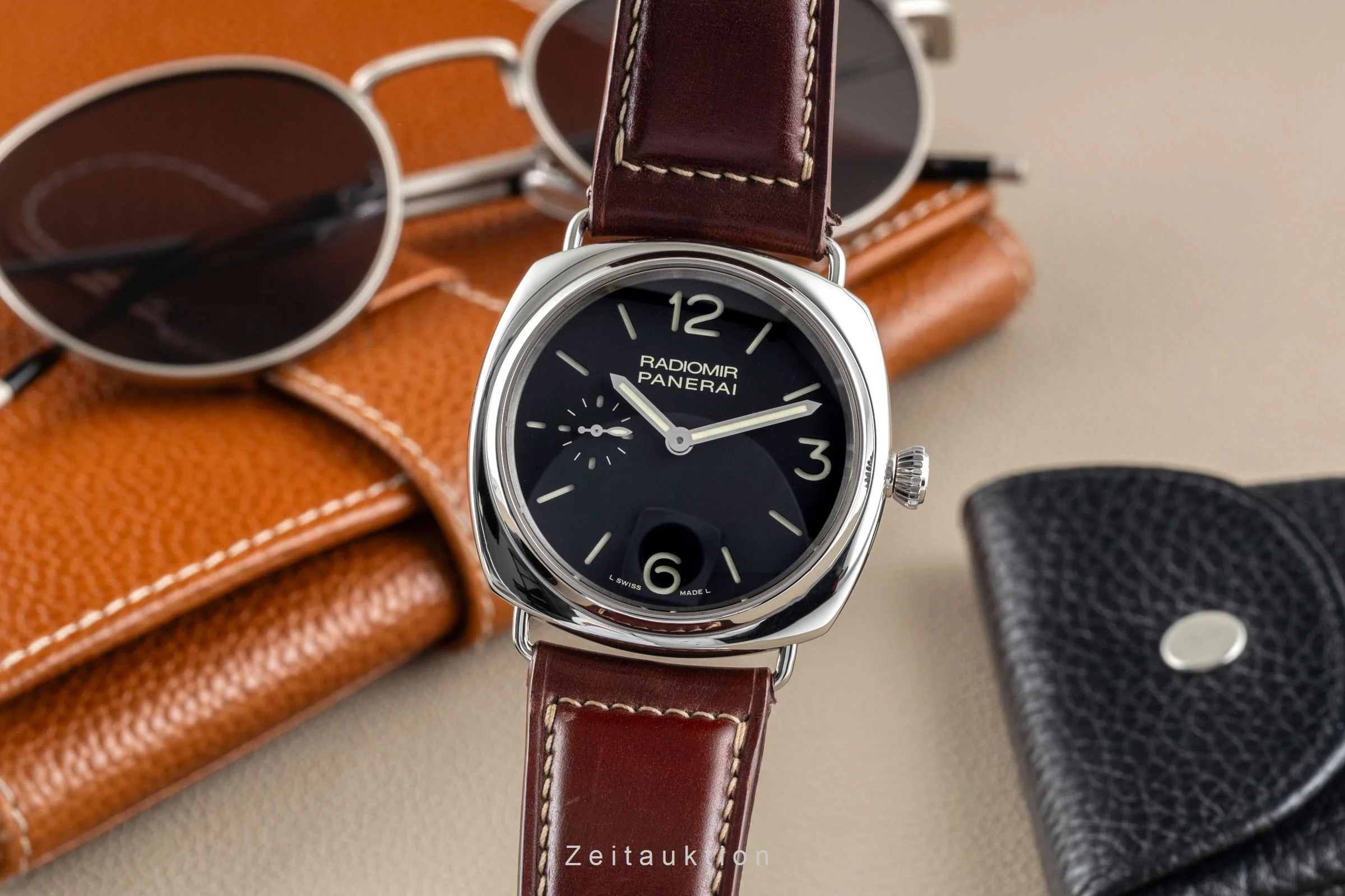 Panerai Radiomir steel manual winding men's watch PAM00337  [2503972] - Image 2