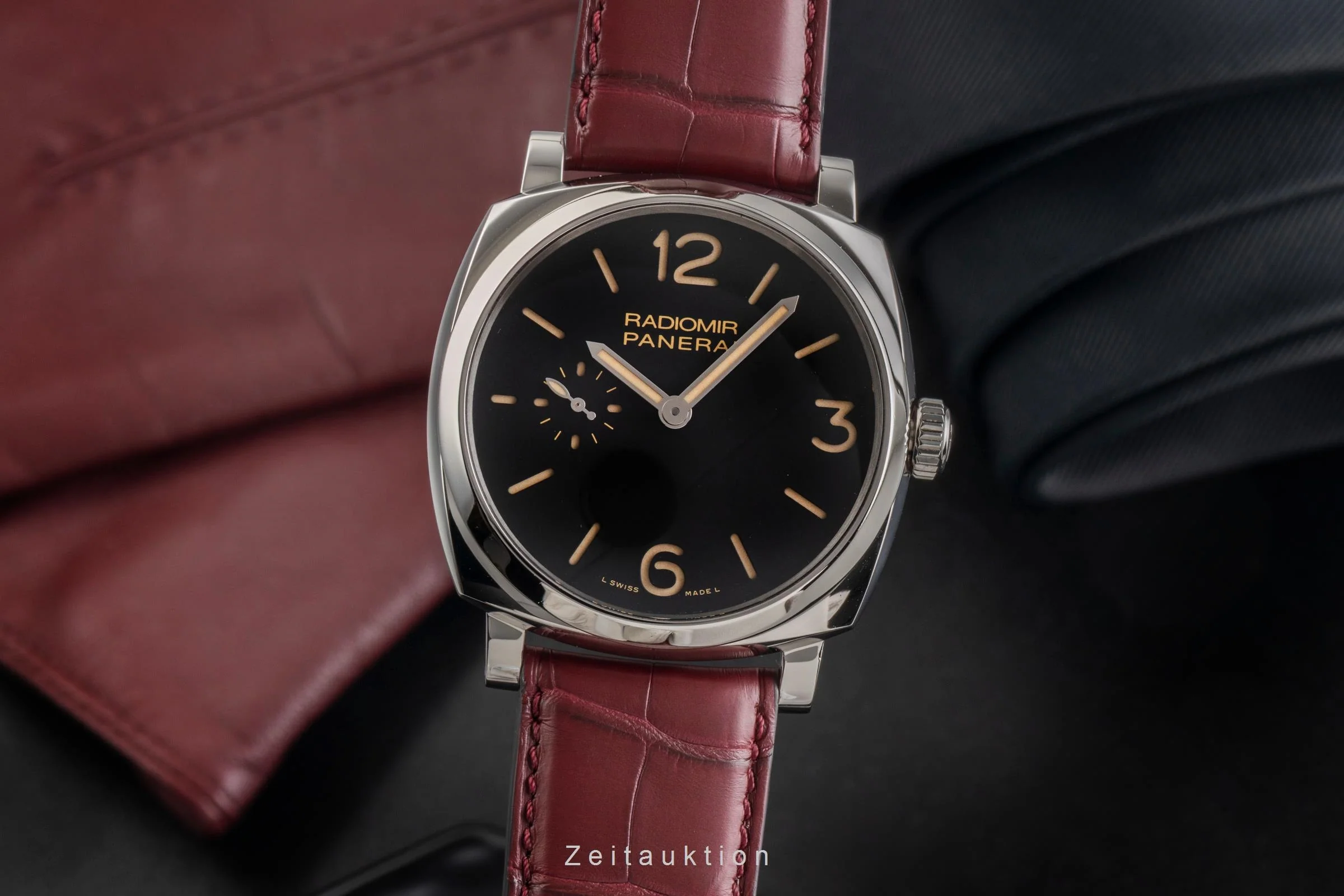 Panerai Radiomir steel manual winding men's watch PAM00512  [2503014] - Image 2