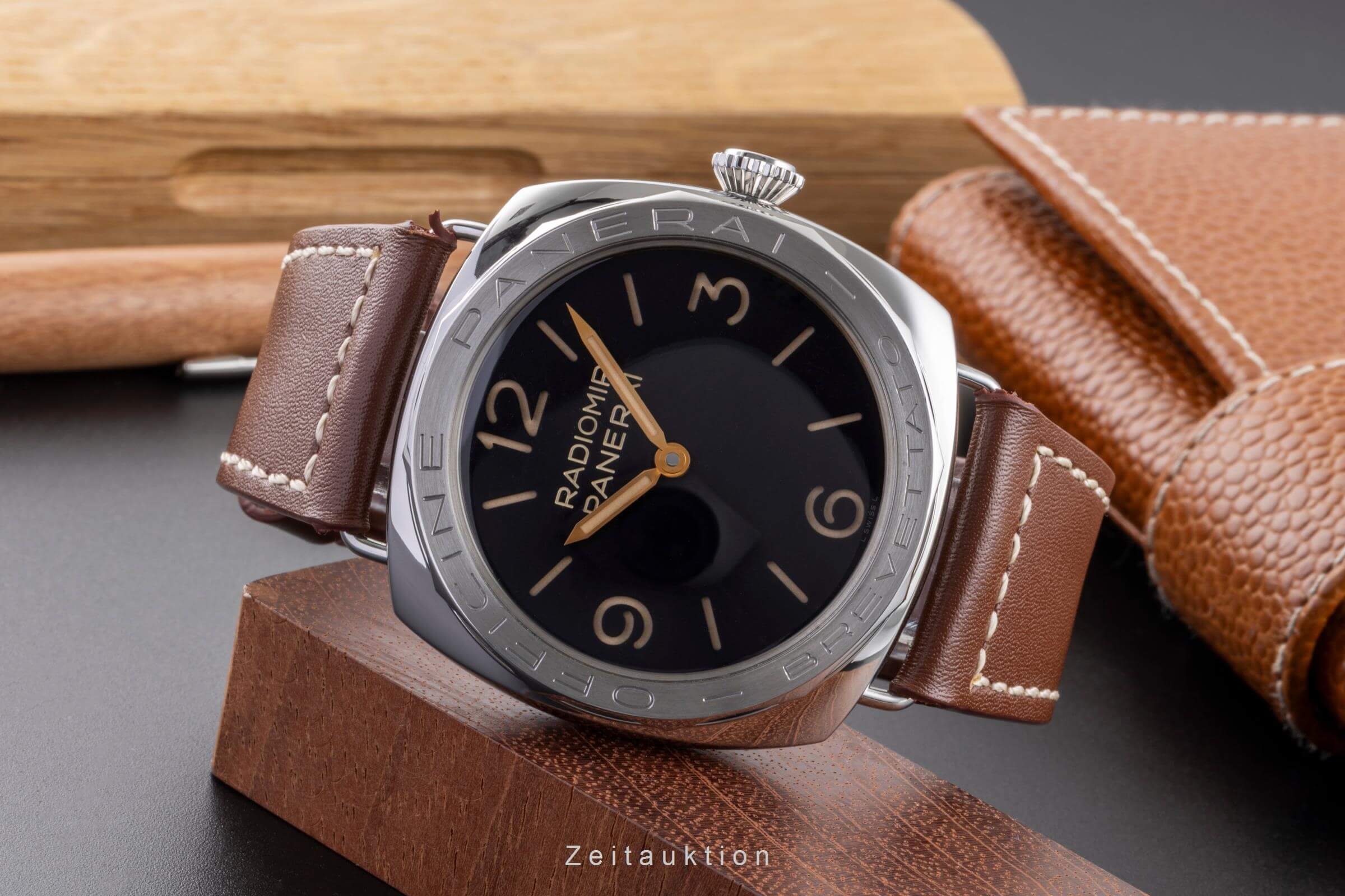 Panerai Radiomir steel manual winding men's watch PAM00685  [2500257] - Image 3