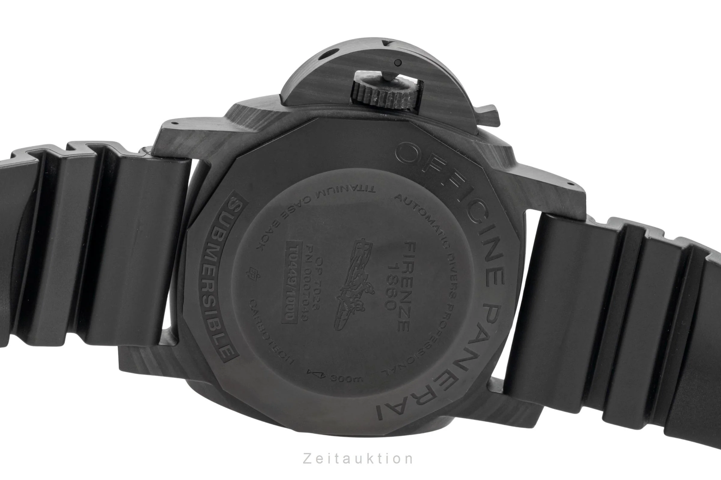 Panerai Submersible carbon automatic men's watch PAM00616  [2502885] - Image 12