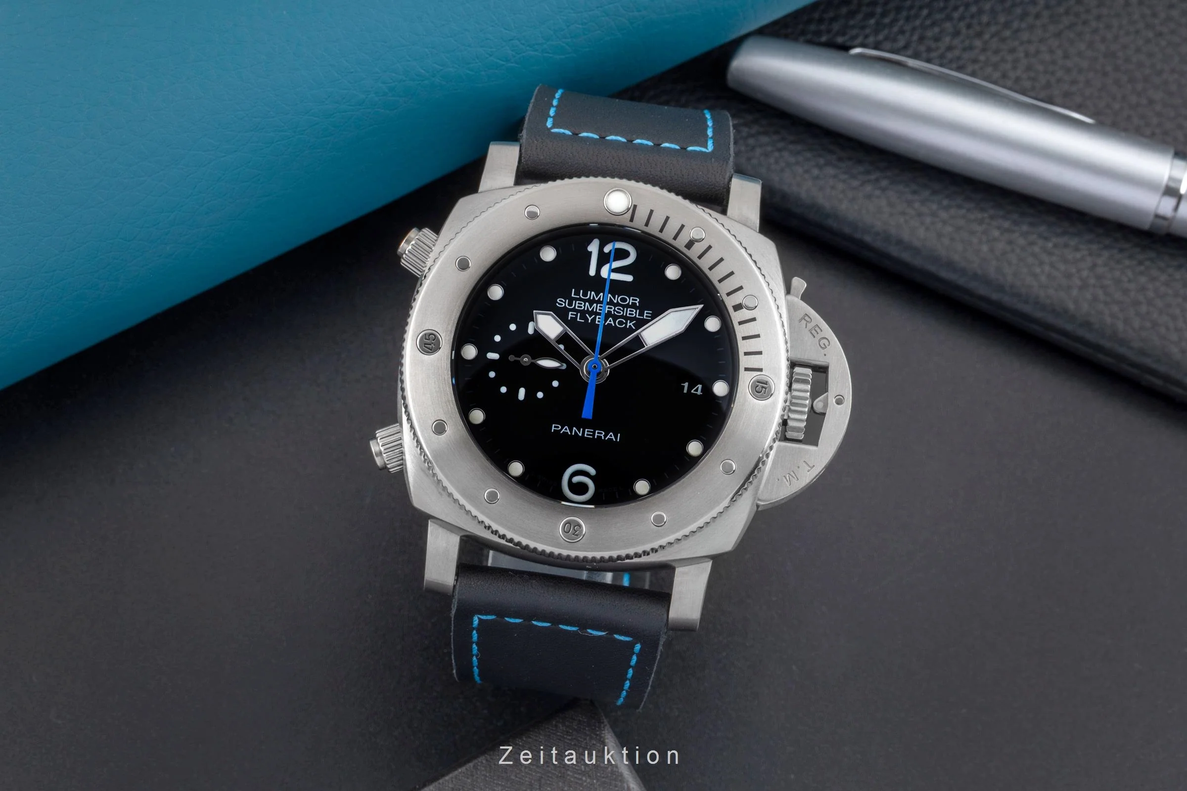 Panerai Submersible chronograph titanium automatic men's watch PAM00614  [2506470] - Image 4