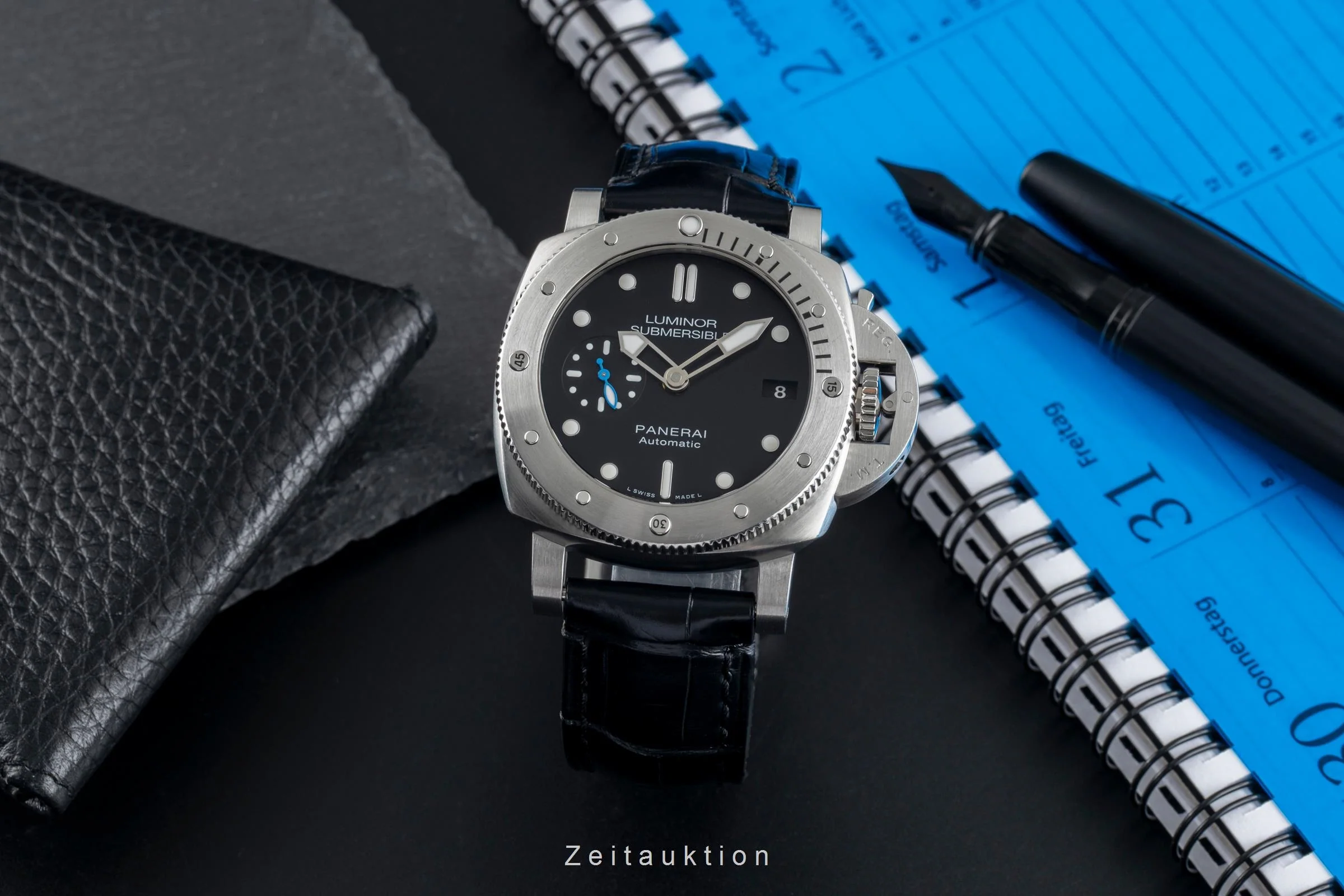 Panerai Submersible steel automatic men's watch PAM00682  [2502804] - Image 4