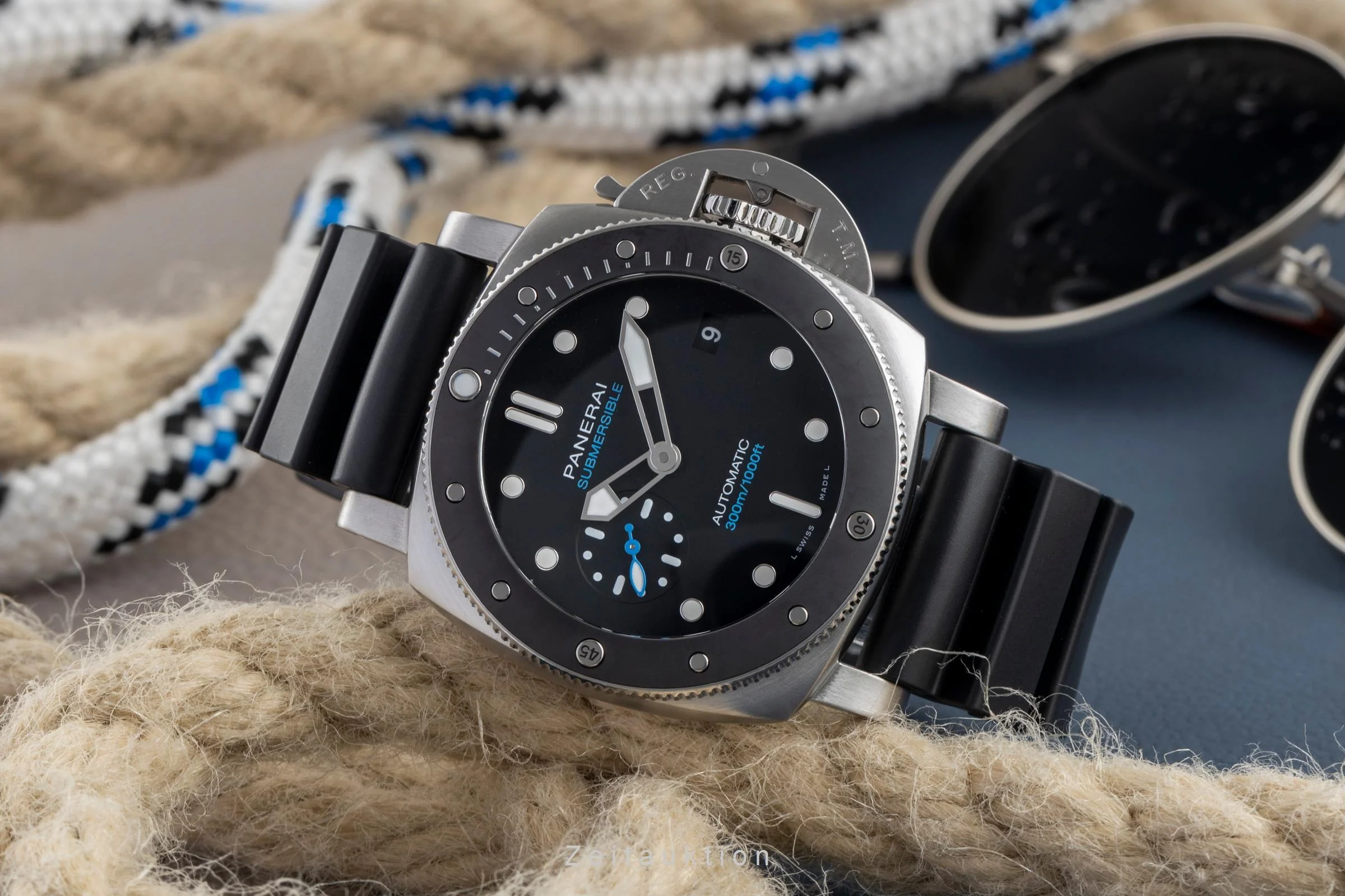Panerai Submersible steel automatic men's watch PAM00683 LP: 9700EUR  [2502916] - Image 3