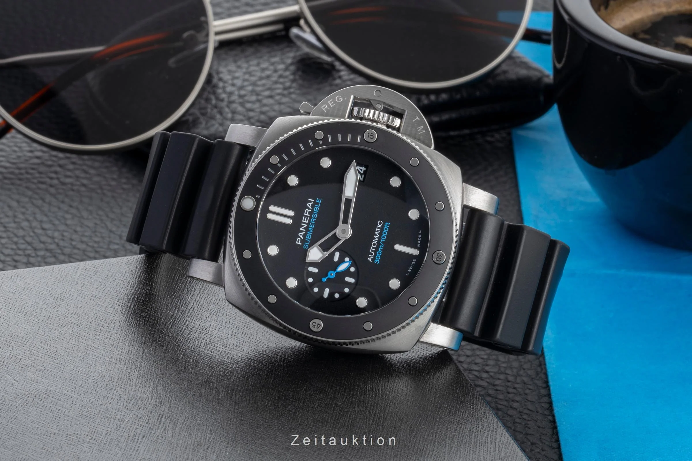 Panerai Submersible steel automatic men's watch PAM00683 LP: 9700EUR  [2600405] - Image 3