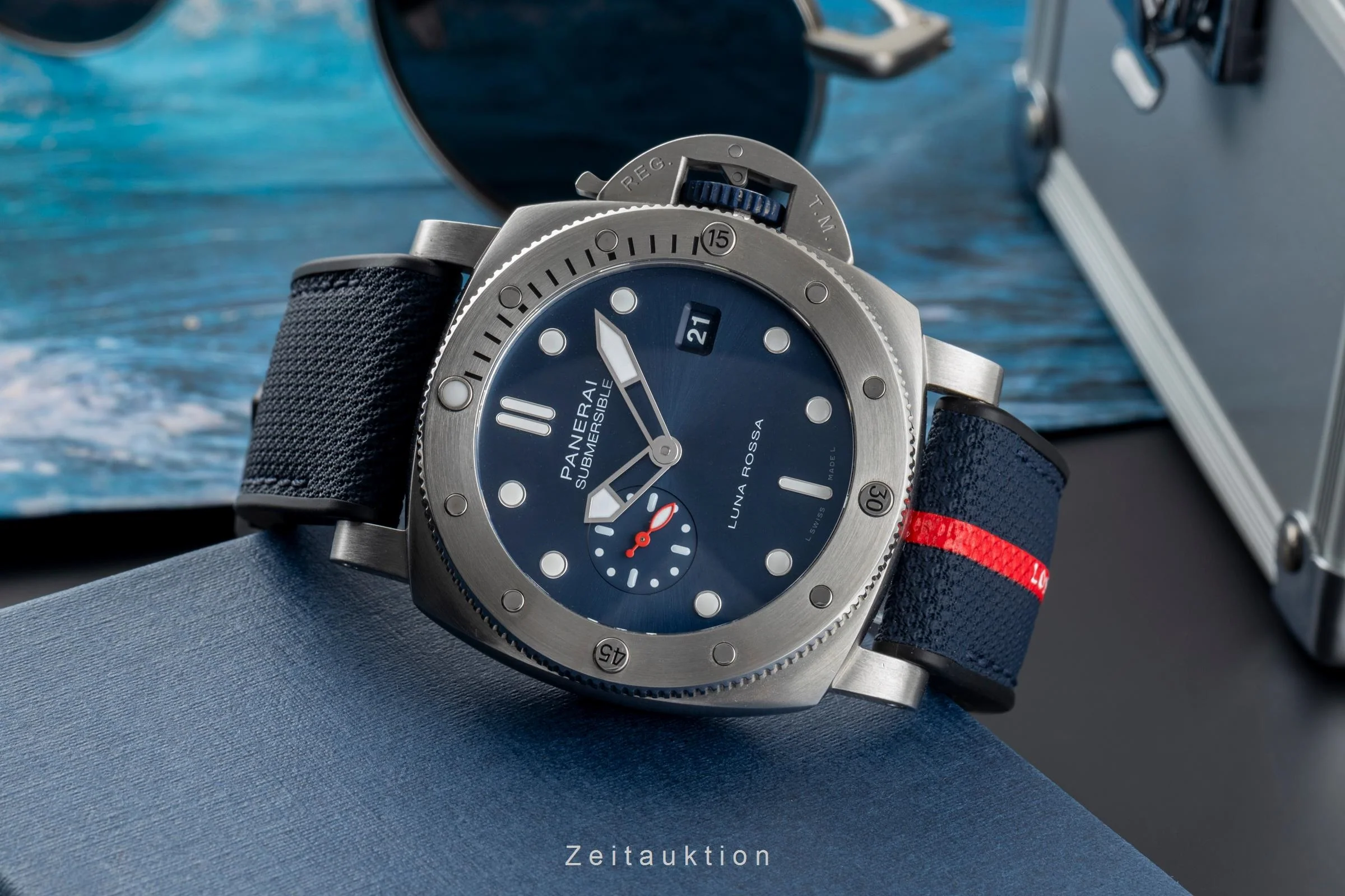Panerai Submersible steel automatic men's watch PAM01391 LP: 11200EUR  [2500869] - Image 3