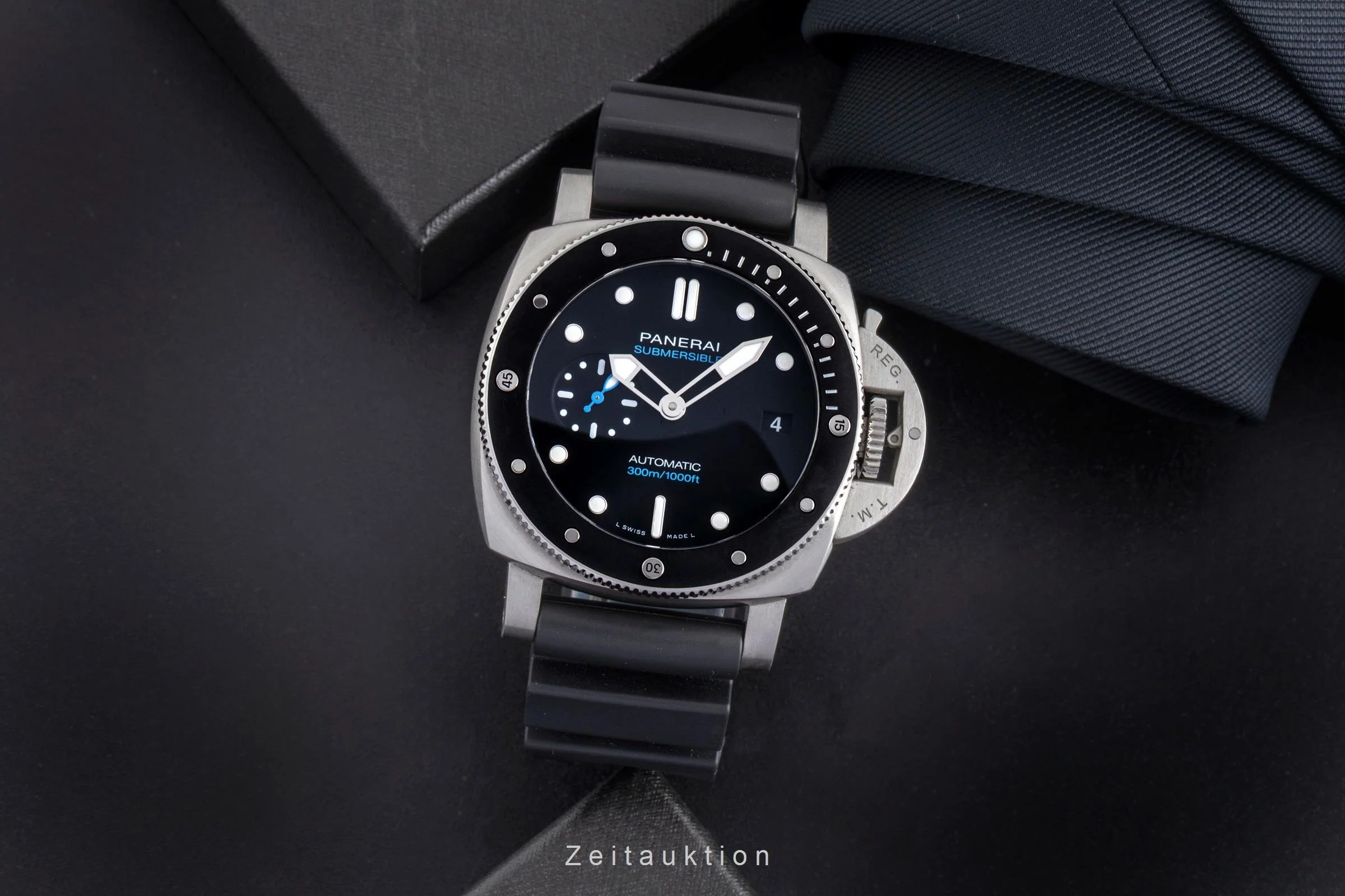 Panerai Submersible steel automatic men's watch PAM01683 LP: 10700EUR  [2502634] - Image 4