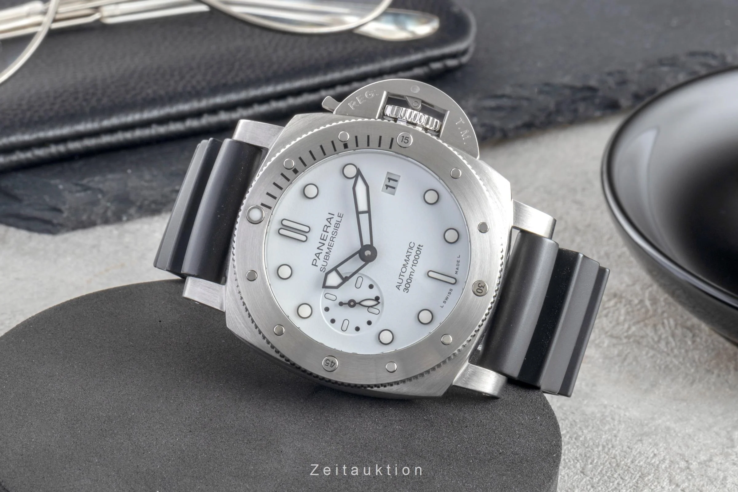 Panerai Submersible steel automatic men's watch PAM02223 LP: 9700EUR  [2505662] - Image 3