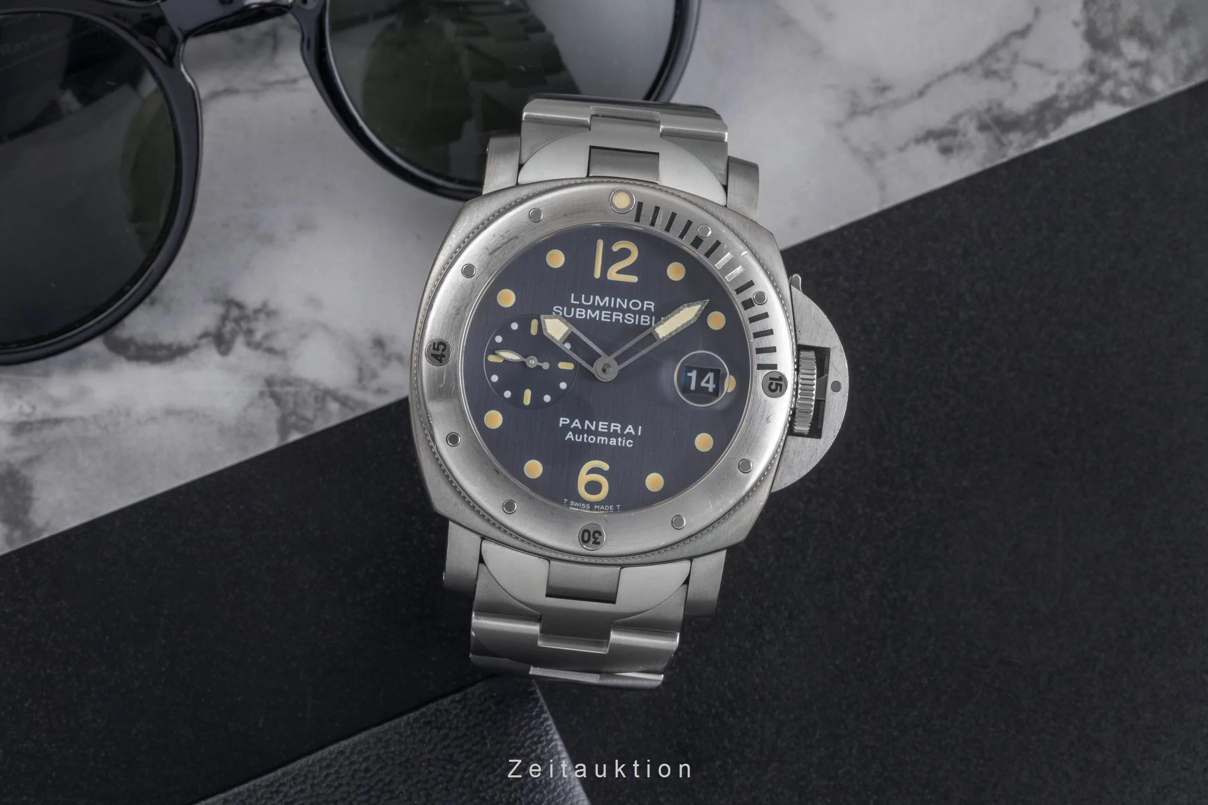 Panerai Submersible steel / titanium automatic men's watch PAM00106  [2503384] - Image 4