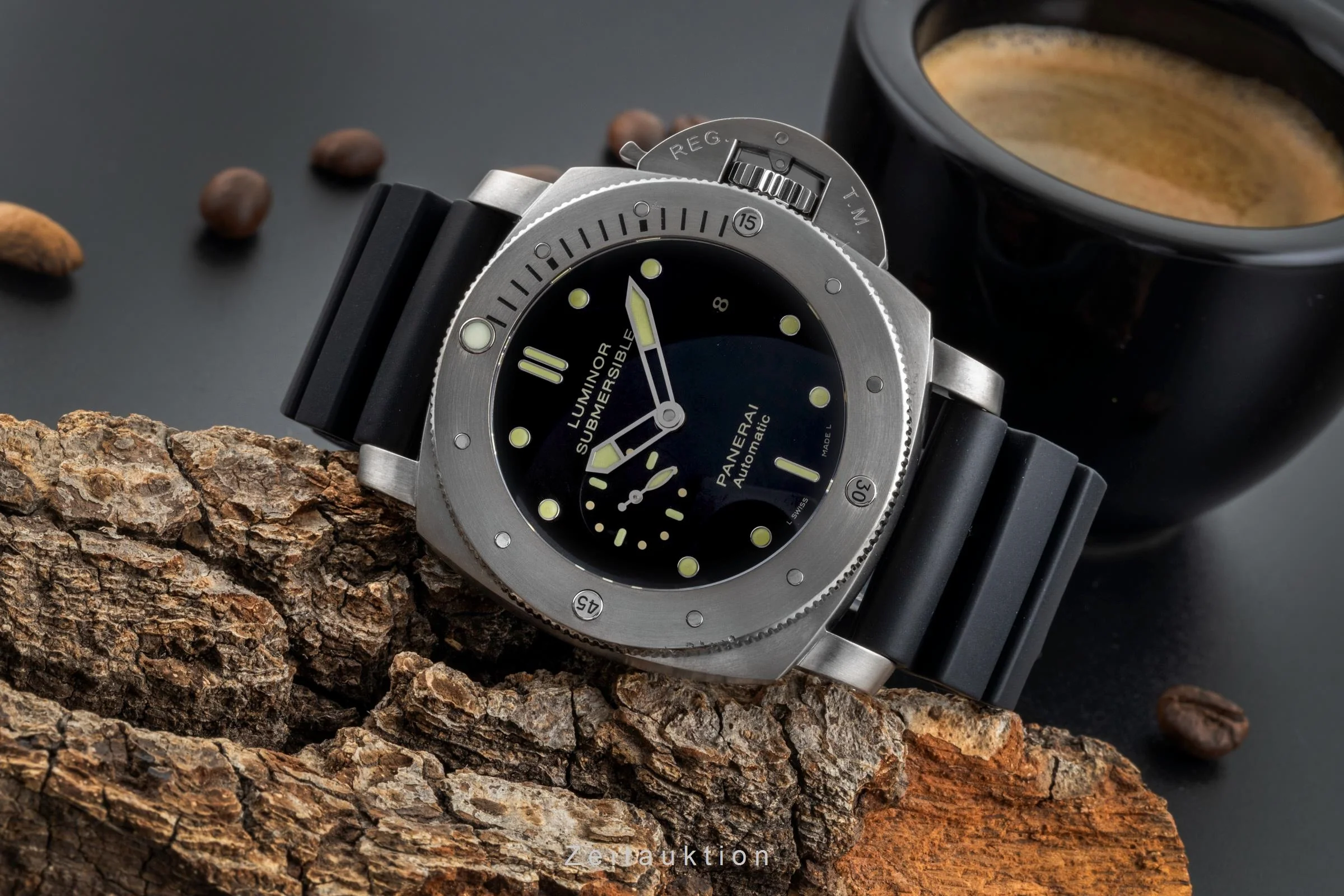 Panerai Submersible titanium automatic men's watch PAM00305 LP: 10900EUR  [2505611] - Image 3