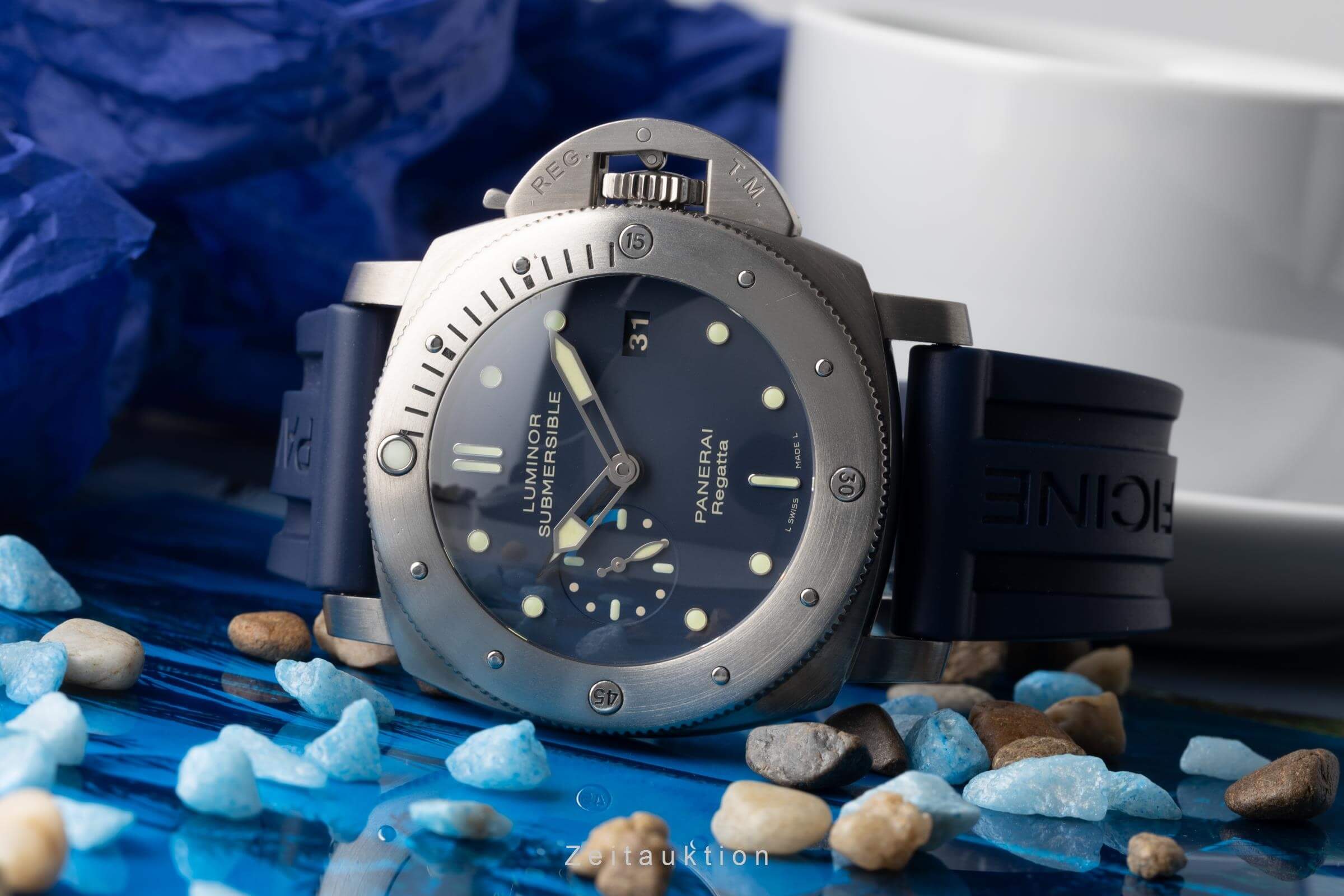 Panerai Submersible titanium automatic men's watch PAM00371  [2404233] - Image 2