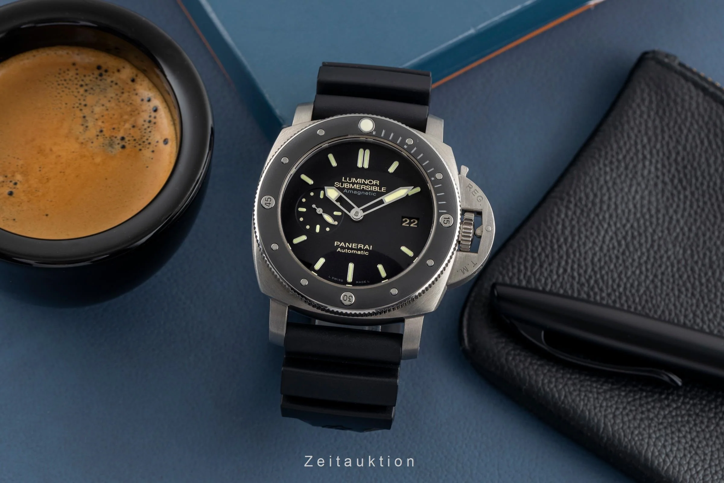Panerai Submersible titanium automatic men's watch PAM00389  [2502600] - Image 4