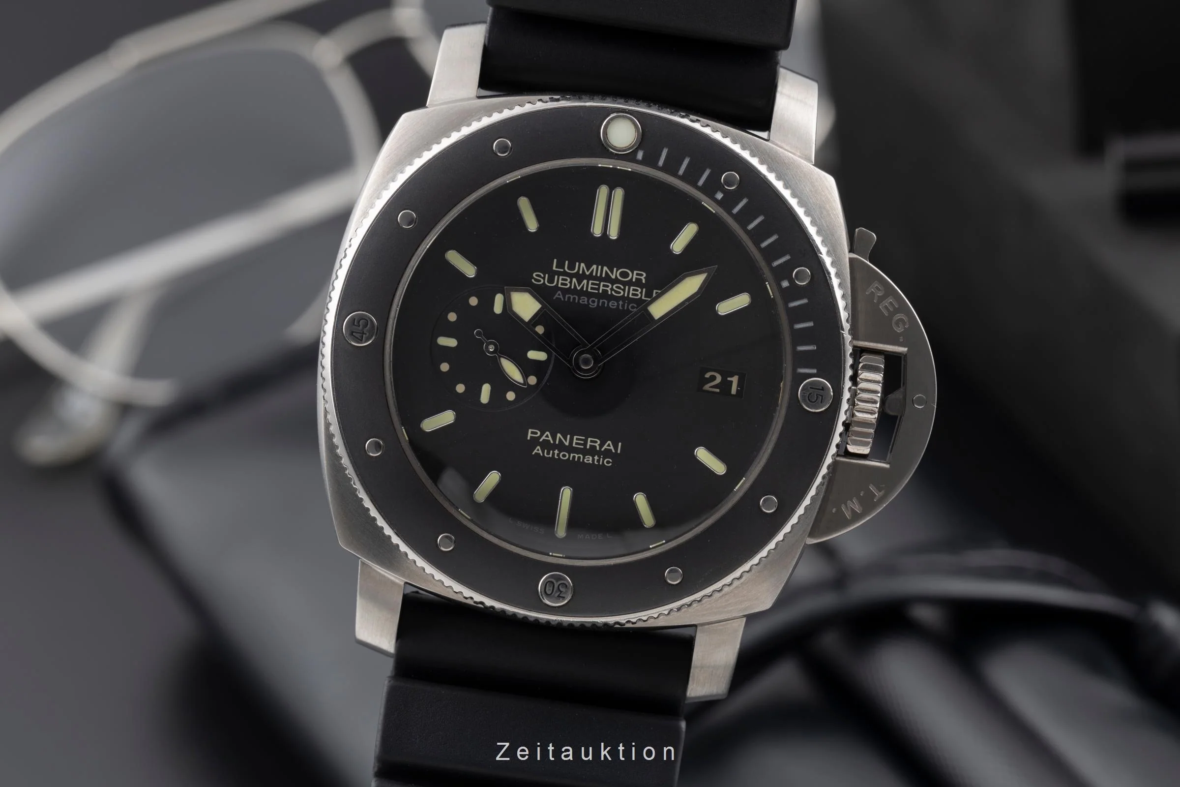 Panerai Submersible titanium automatic men's watch PAM00389 VP: 10900EUR  [2505366] - Image 2