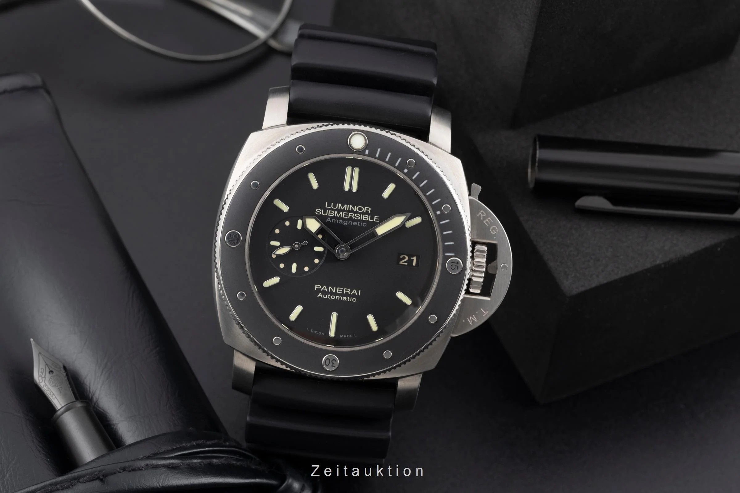 Panerai Submersible titanium automatic men's watch PAM00389 VP: 10900EUR  [2505366] - Image 4