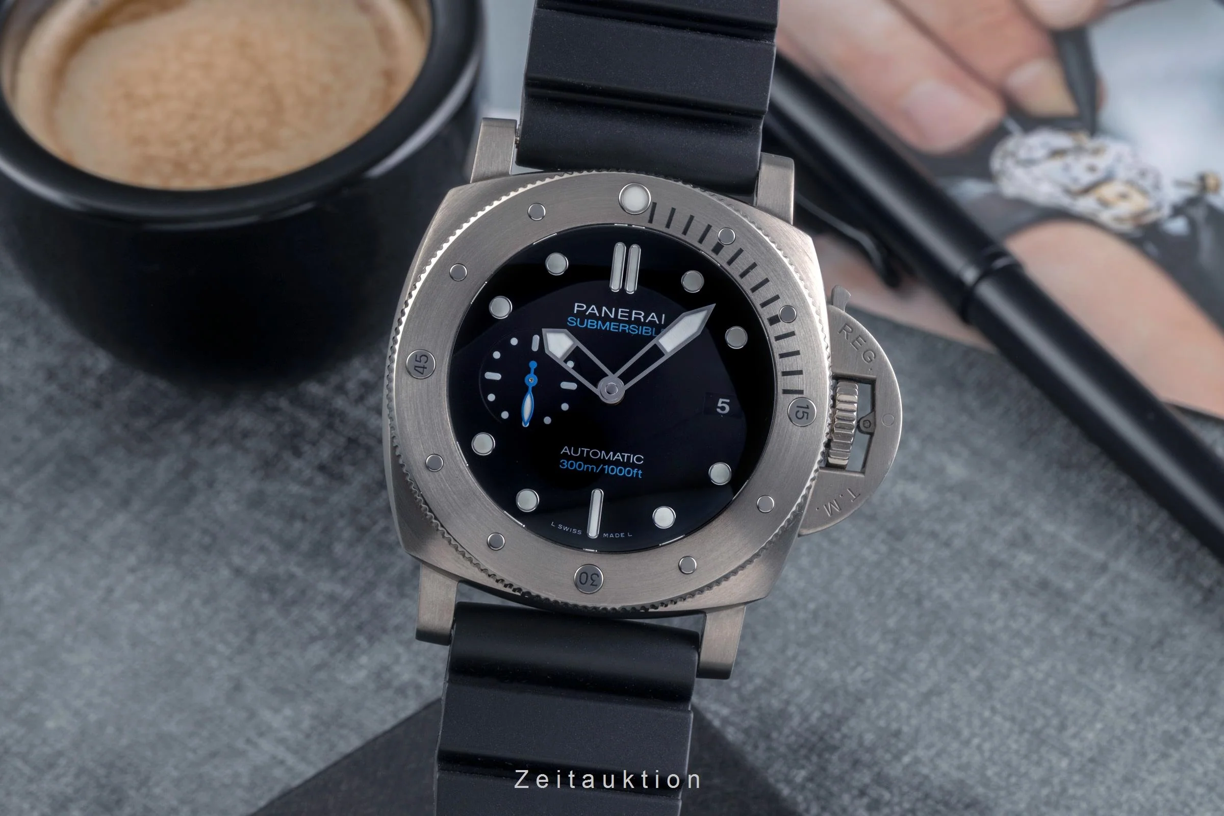 Panerai Submersible titanium automatic men's watch PAM01305 LP: 10900EUR  [2503524] - Image 2