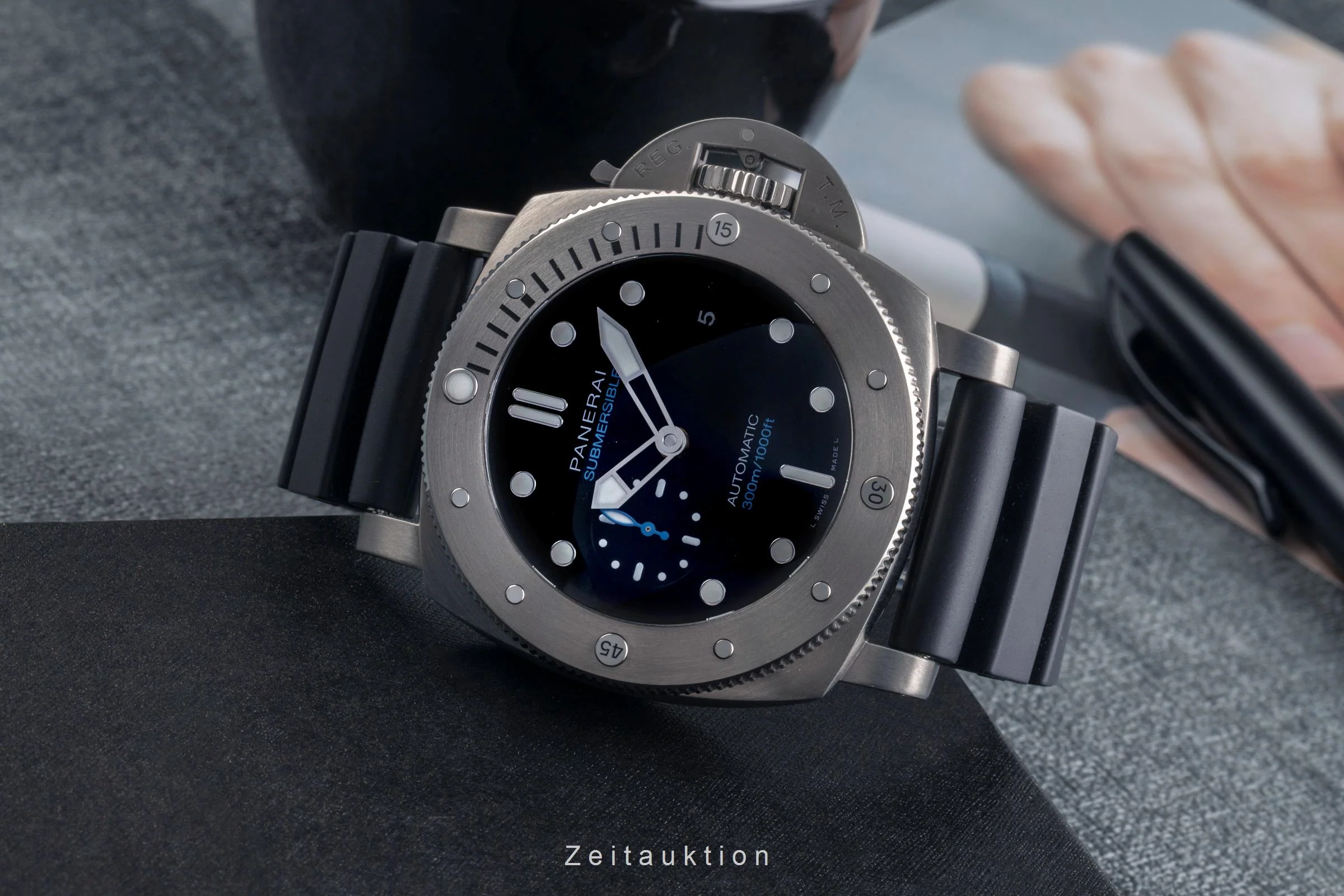 Panerai Submersible titanium automatic men's watch PAM01305 LP: 10900EUR  [2503524] - Image 3