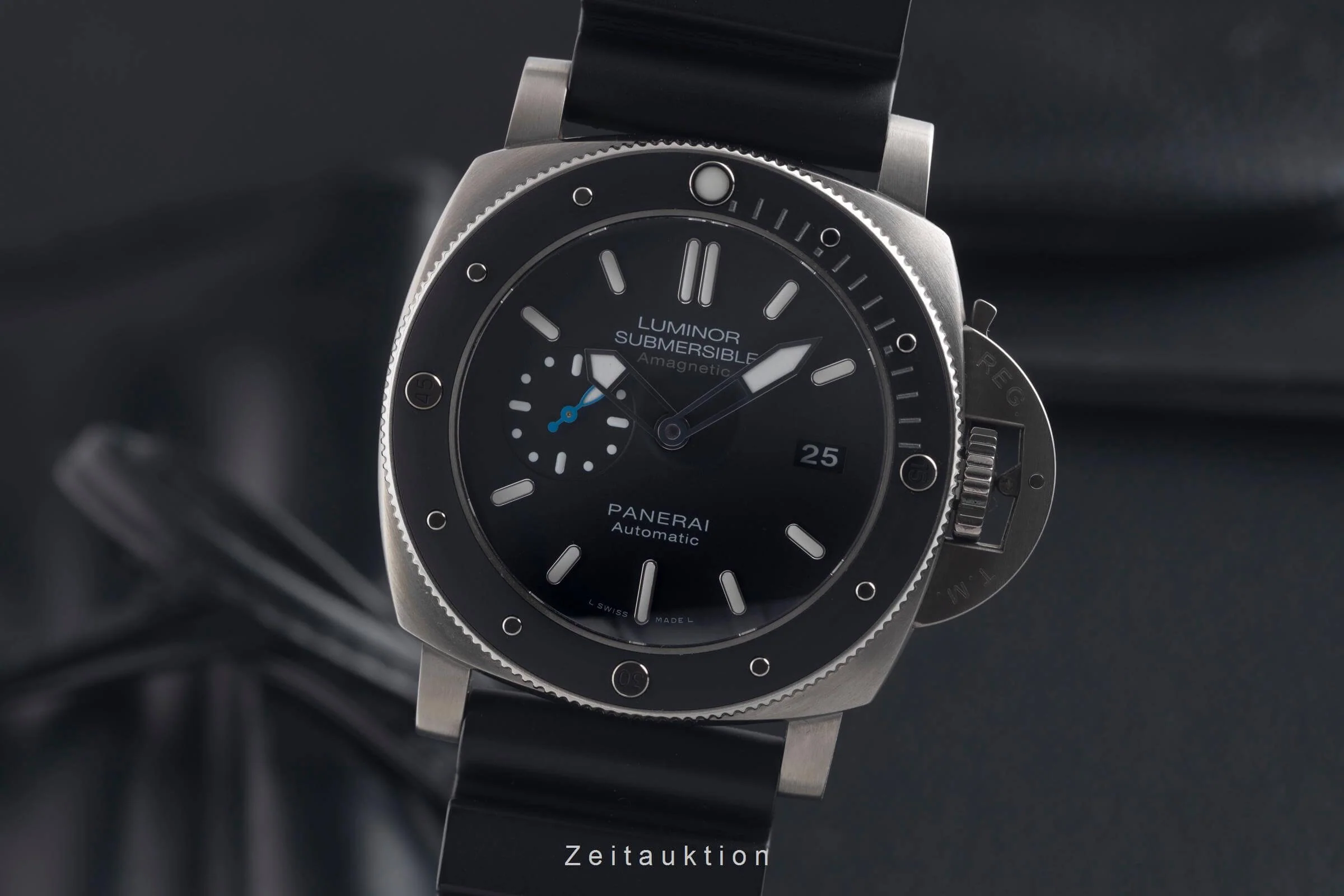 Panerai Submersible titanium automatic men's watch PAM01389 LP: 10900EUR Limited  [2502017] - Image 2