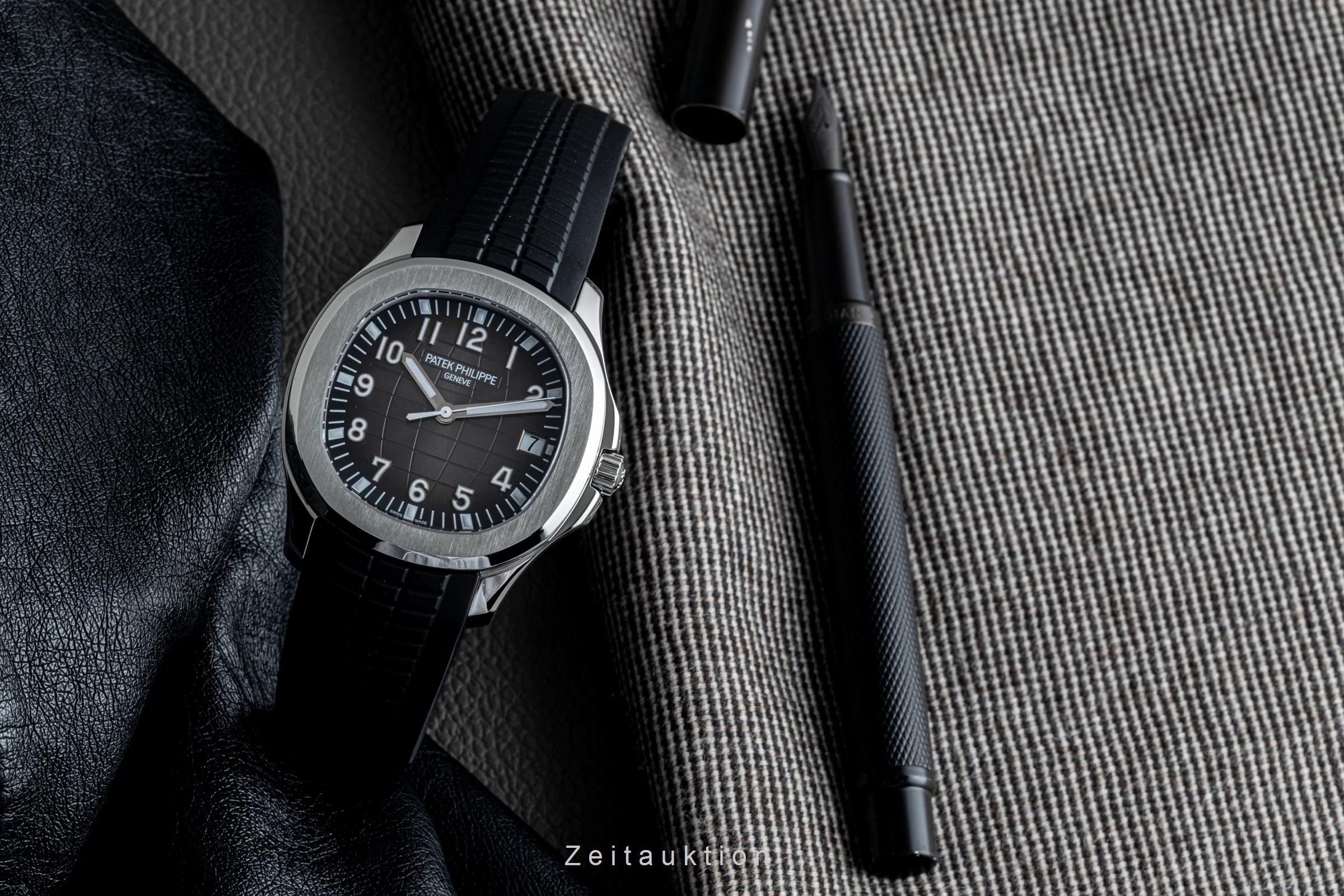 Patek Philippe Aquanaut steel automatic men's watch 5167A-001  [2204673] - Image 2