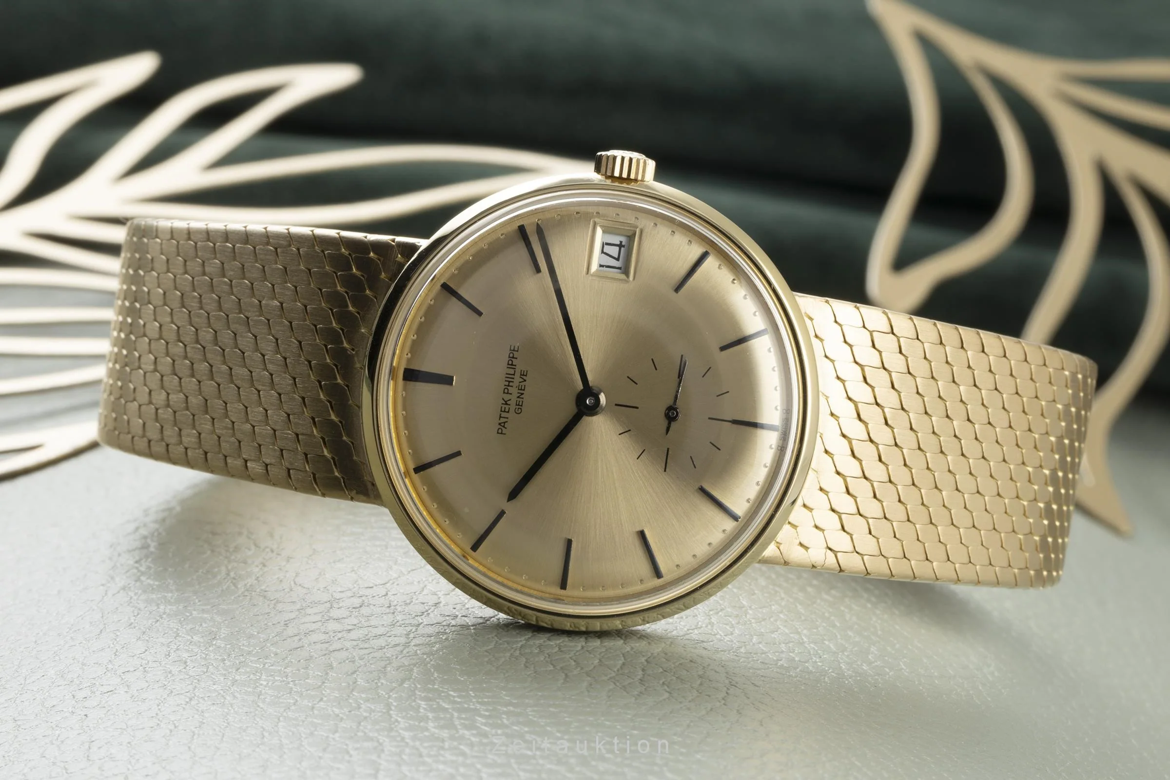 Patek Philippe Calatrava 18 ct gold automatic men's watch 3514, 3514/8  [2204734] - Image 2