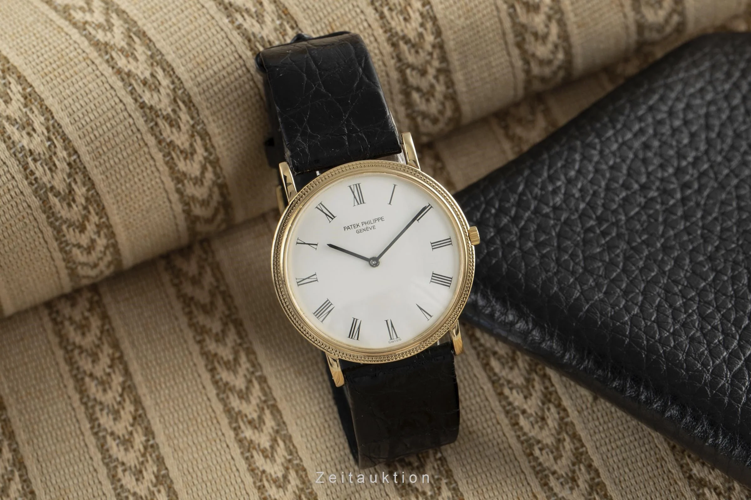 Patek Philippe Calatrava 18 ct gold manual winding men's watch 3520D LP: 21221EUR  [2108733] - Image 3