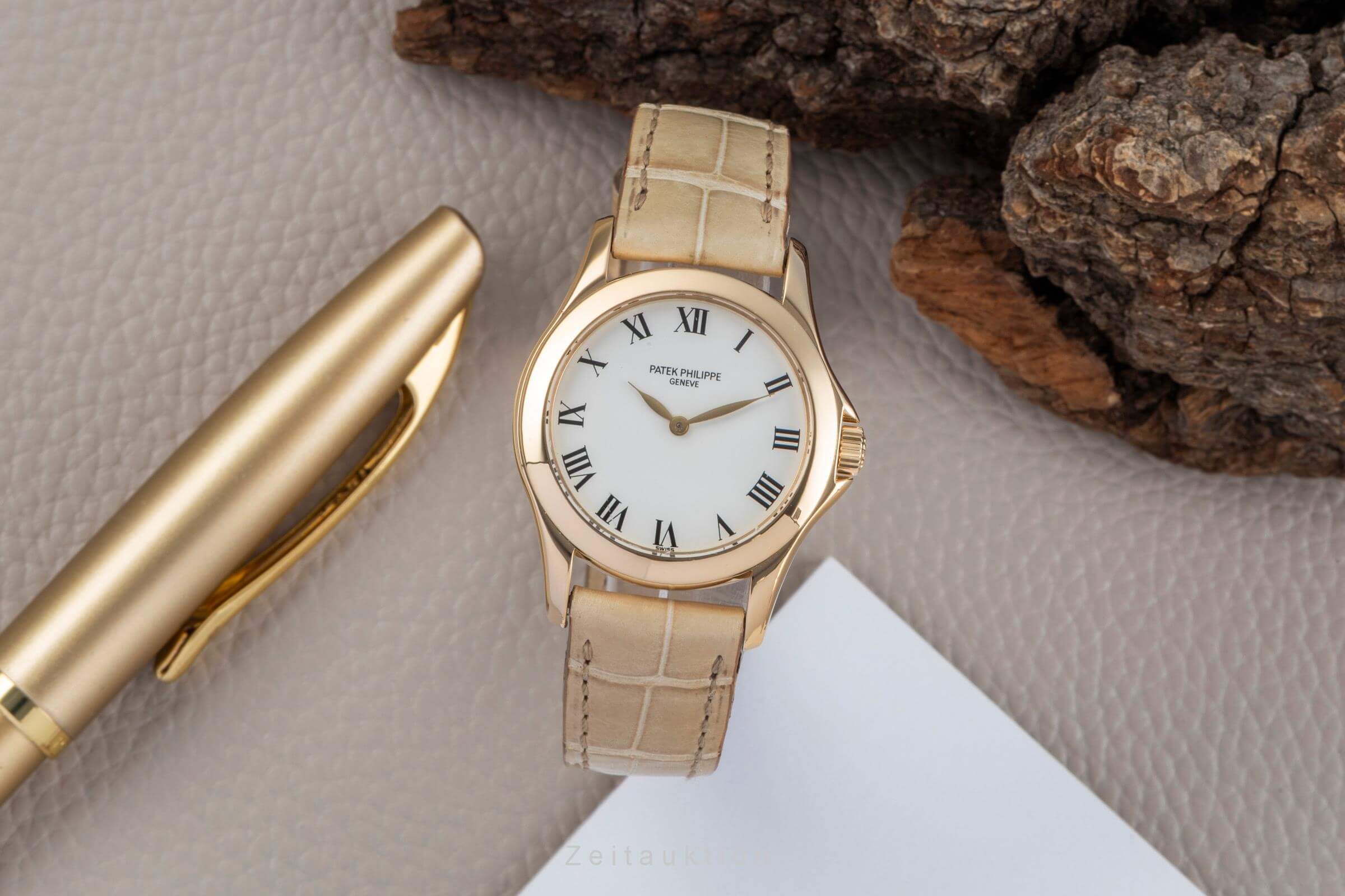 Patek Philippe Calatrava 18 ct gold manual winding women's watch 4905J  [2501786] - Image 4