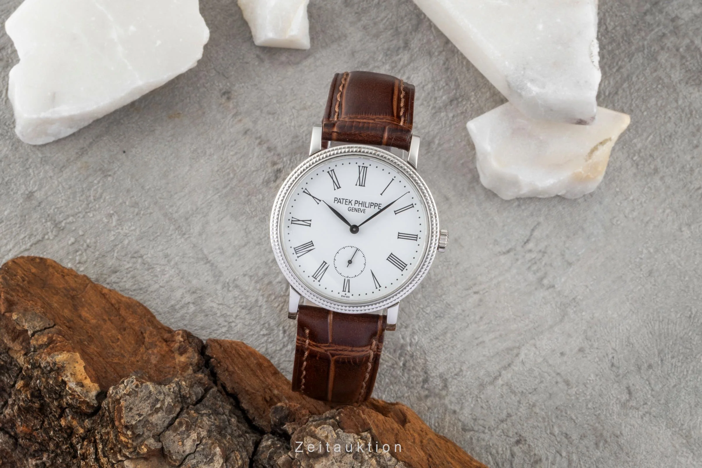 Patek Philippe Calatrava 18 ct white gold manual winding unisex 7119/1  [2601045] - Image 4