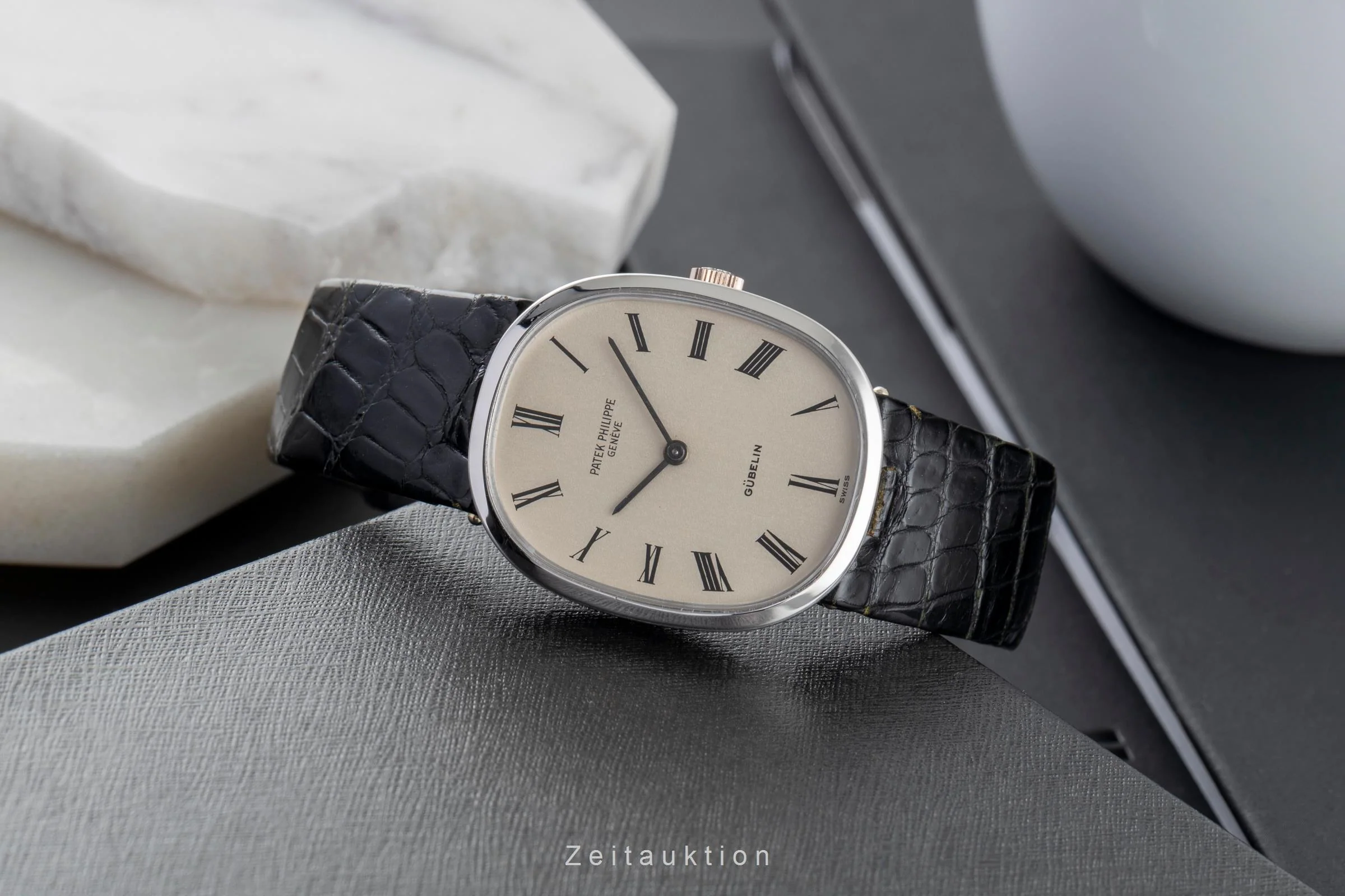 Patek Philippe Ellipse 18 ct white gold manual winding women's watch 3548 Vintage  [2502588] - Image 3