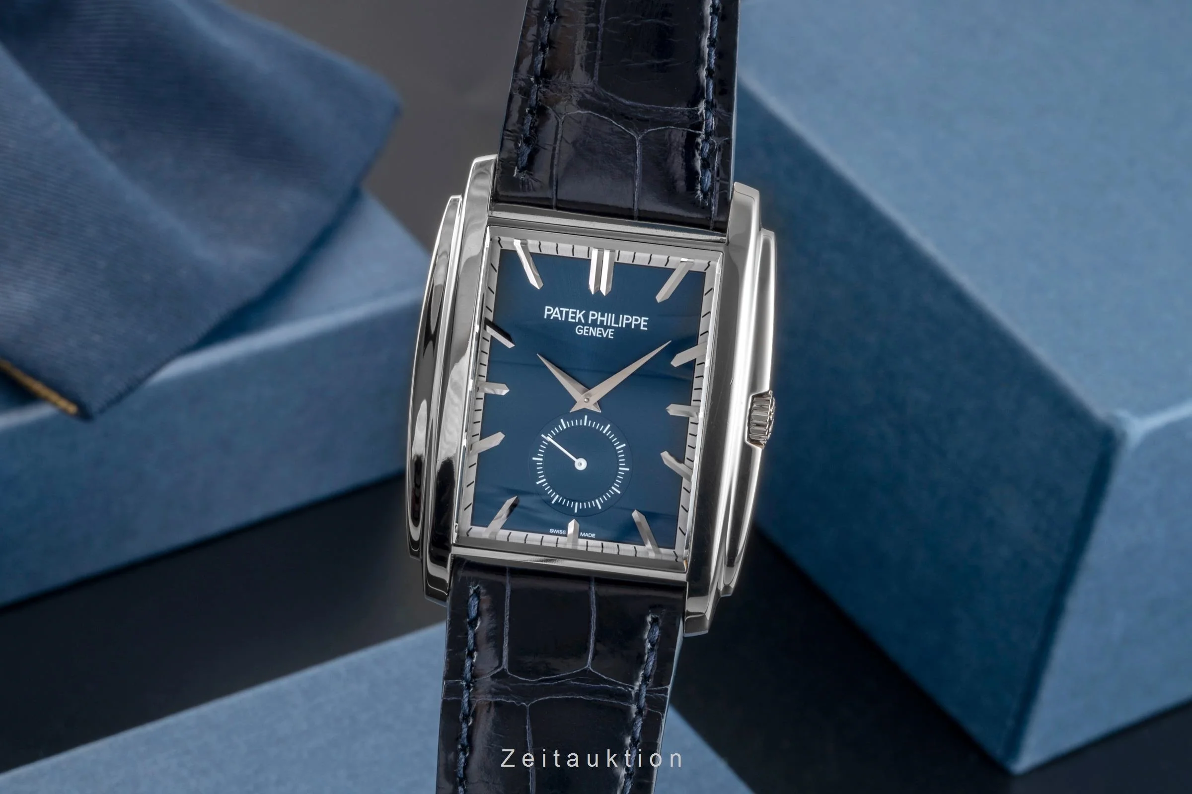 Patek Philippe Gondolo 18 ct white gold manual winding men's watch 5124  [2506435] - Image 2