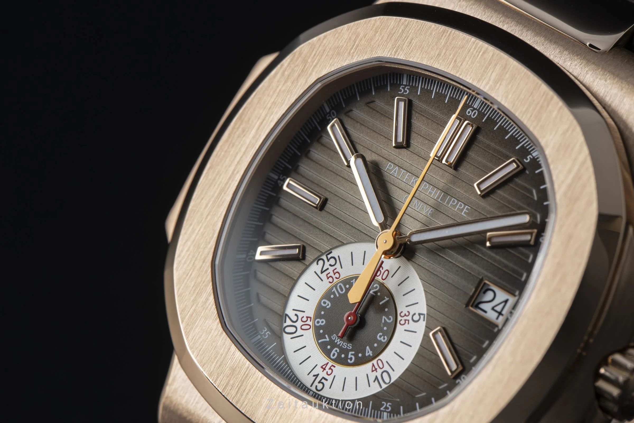 Patek Philippe Nautilus chronograph 18 ct red gold automatic men's watch 5980R-001  [2200733] - Image 6