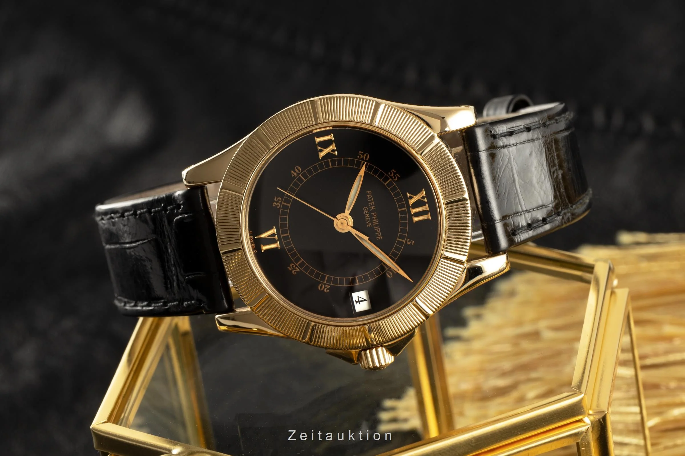 Patek Philippe Neptune 18 ct gold automatic men's watch 5081  [2107539] - Image 2
