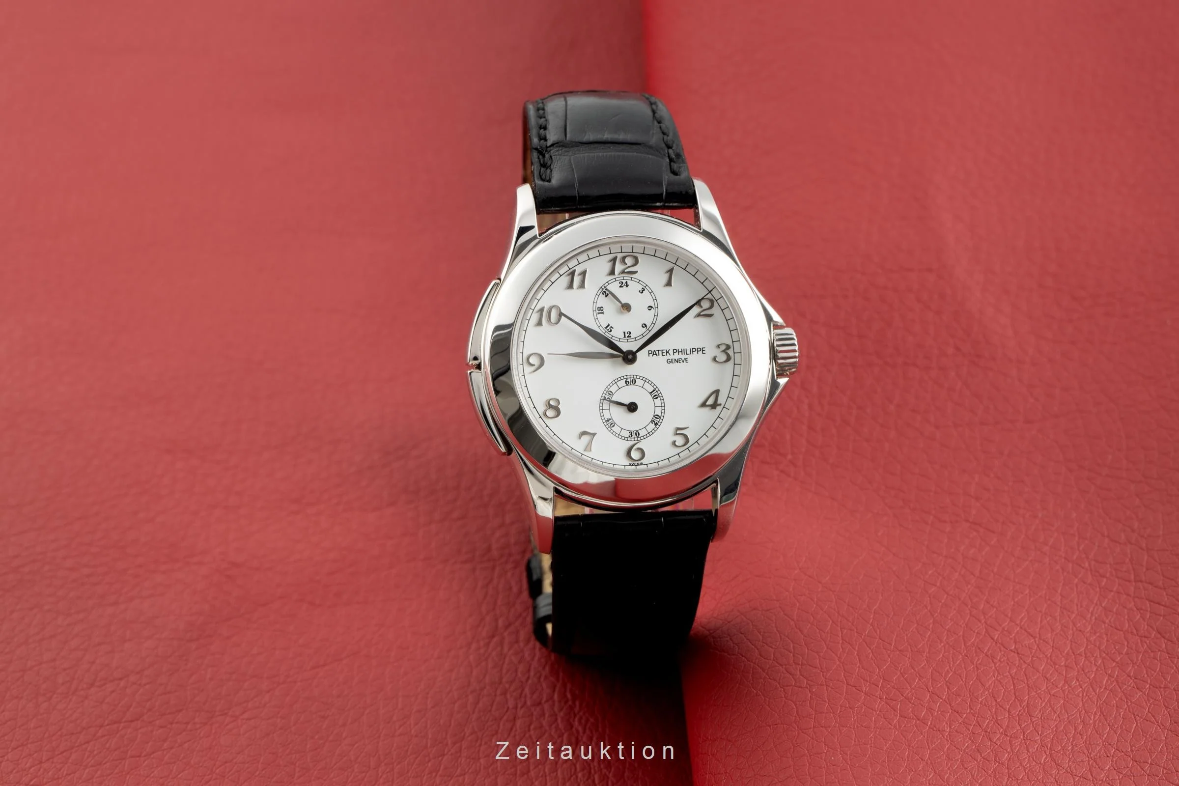 Patek Philippe Travel Time 18 ct white gold manual winding men's watch 5134  [2109476] - Image 3