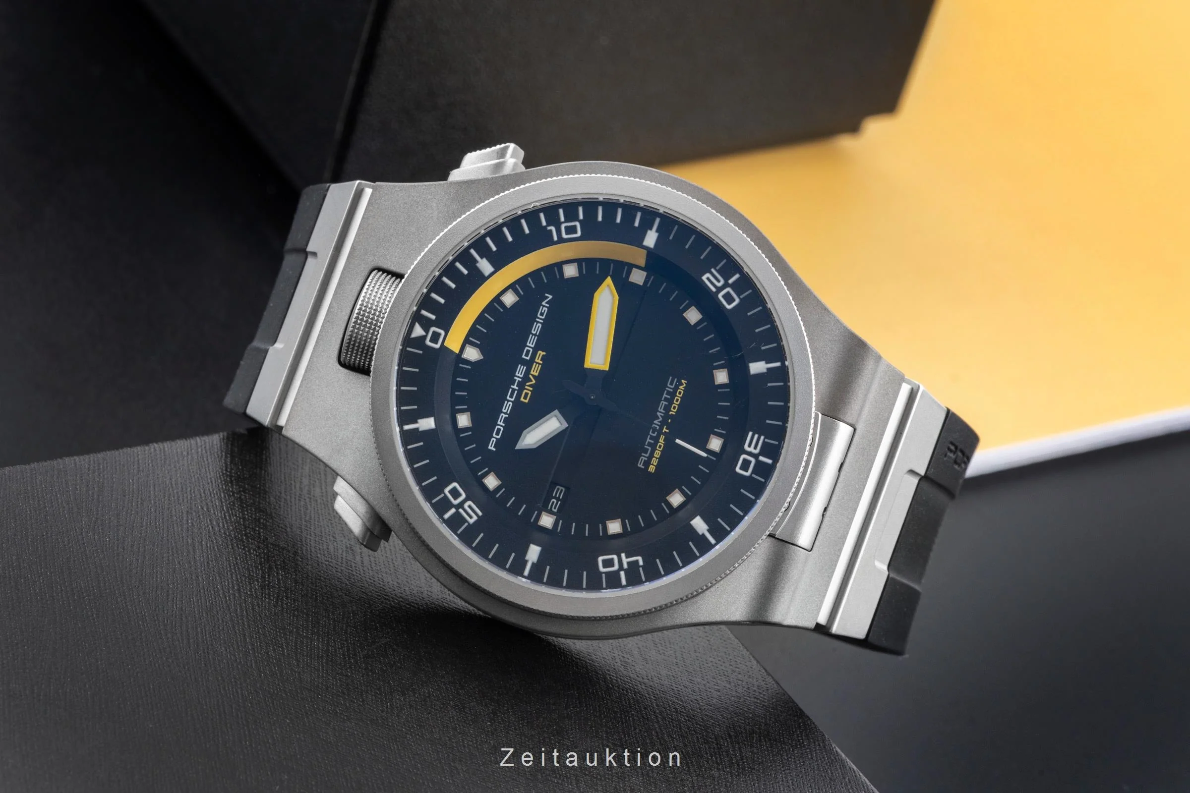 Porsche Design Datetimer steel / titanium automatic men's watch P6780  [2505910] - Image 3