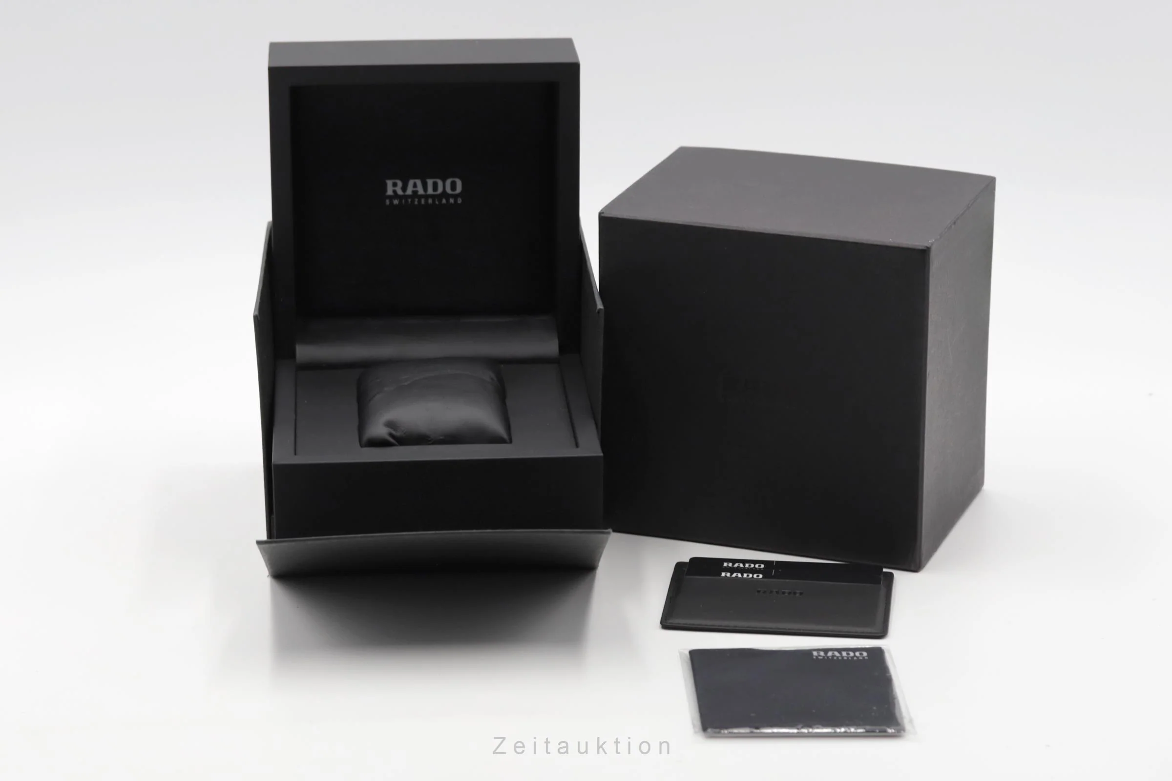 Rado True ceramic quartz women's watch 01.420.0742.3.071  [2505523] - Image 9