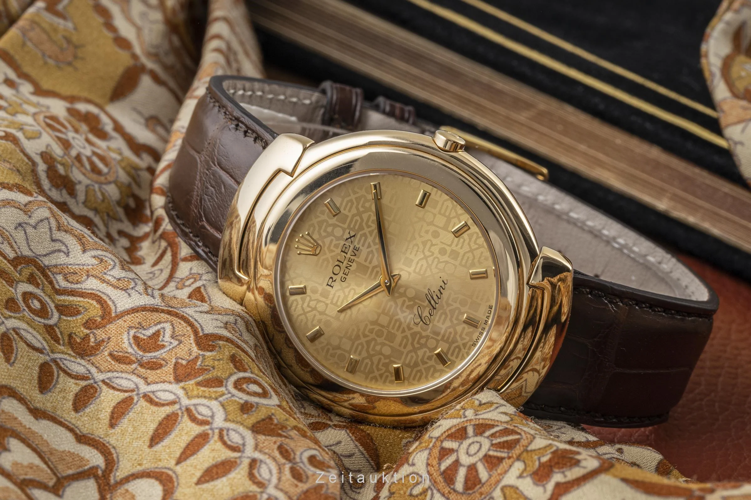 Rolex Cellini 18 ct gold quartz men's watch 6623  [2300701] - Image 2